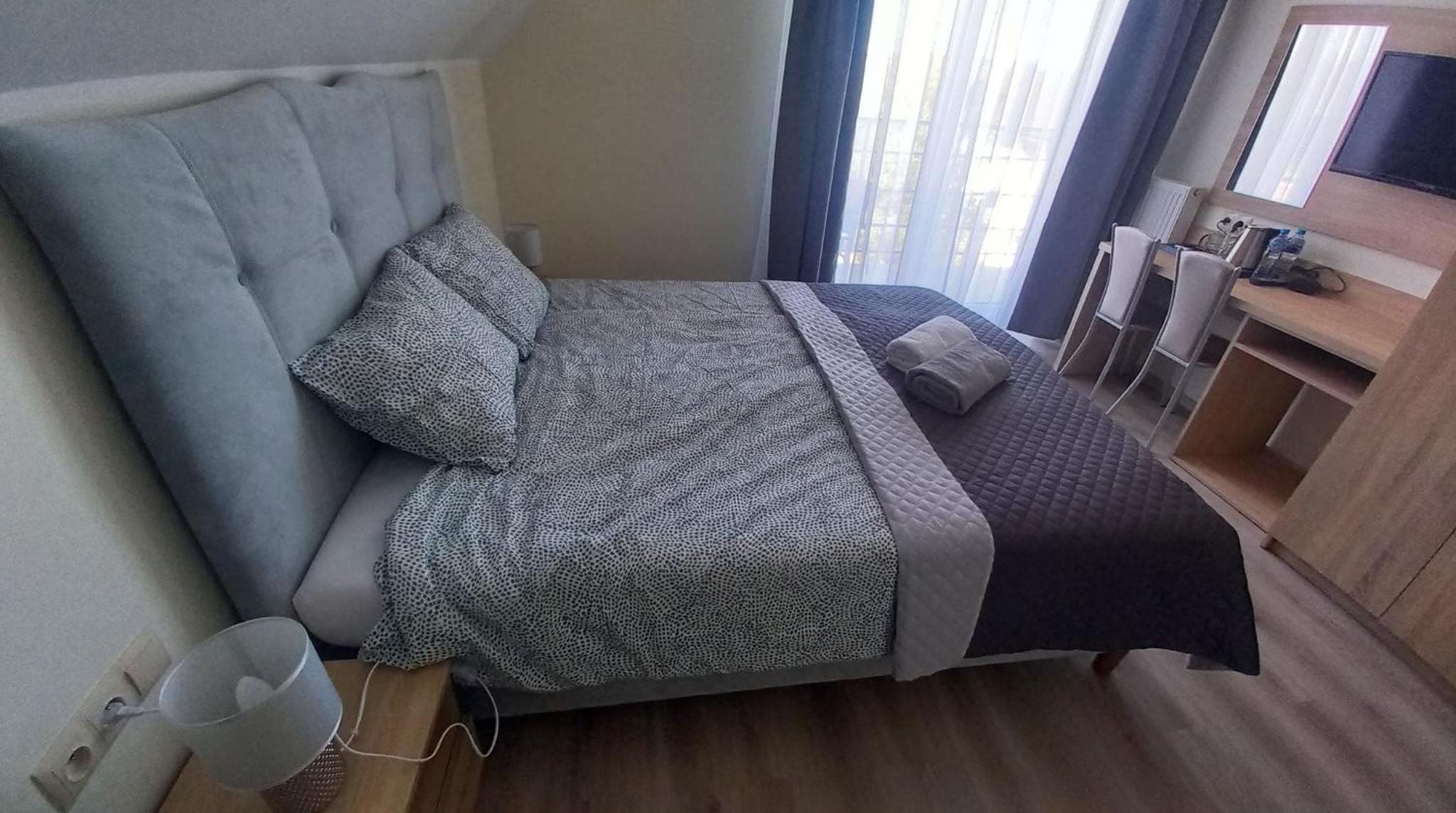 Deluxe Double Room with Balcony photo 1
