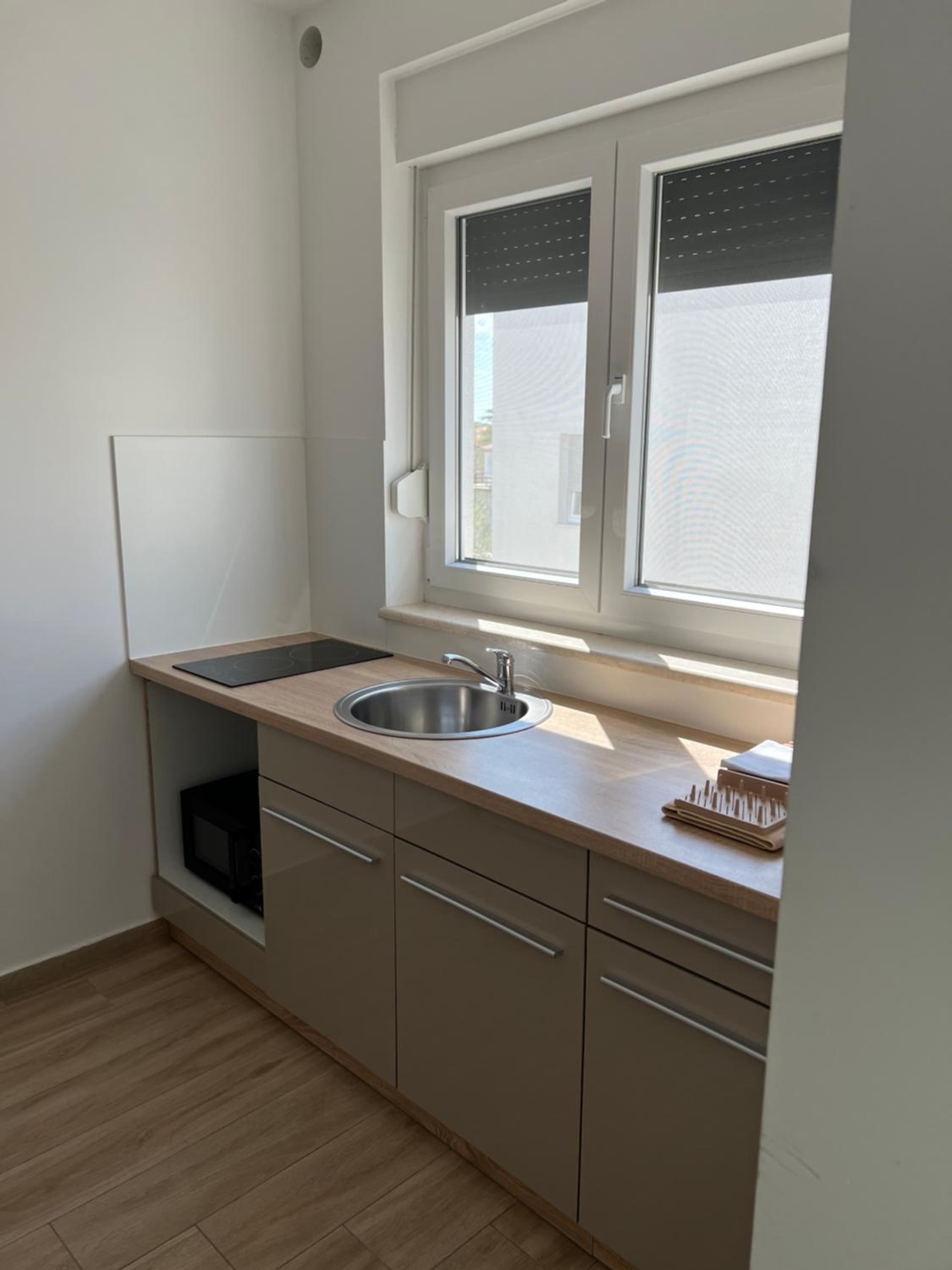 One-Bedroom Apartment - Photo 13