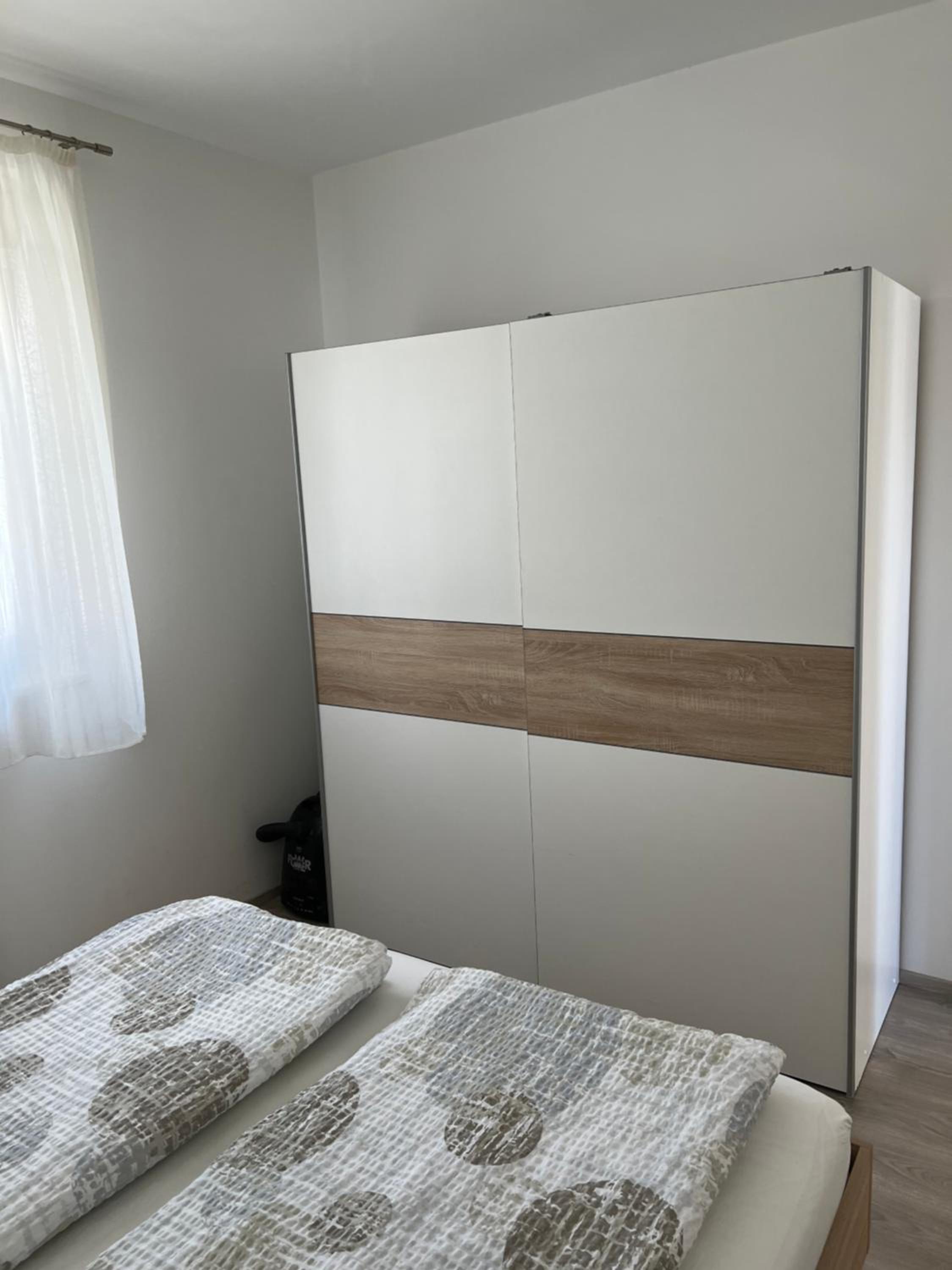 One-Bedroom Apartment - Photo 7