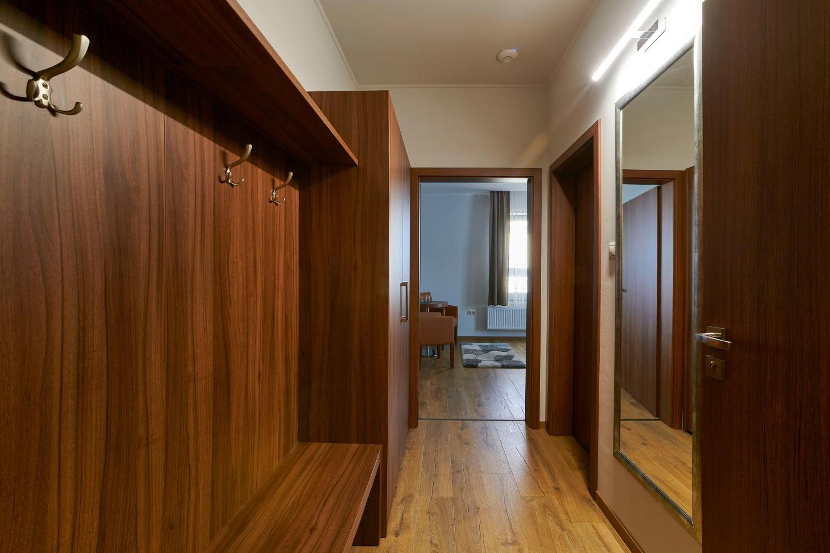 Large Twin Room photo 3