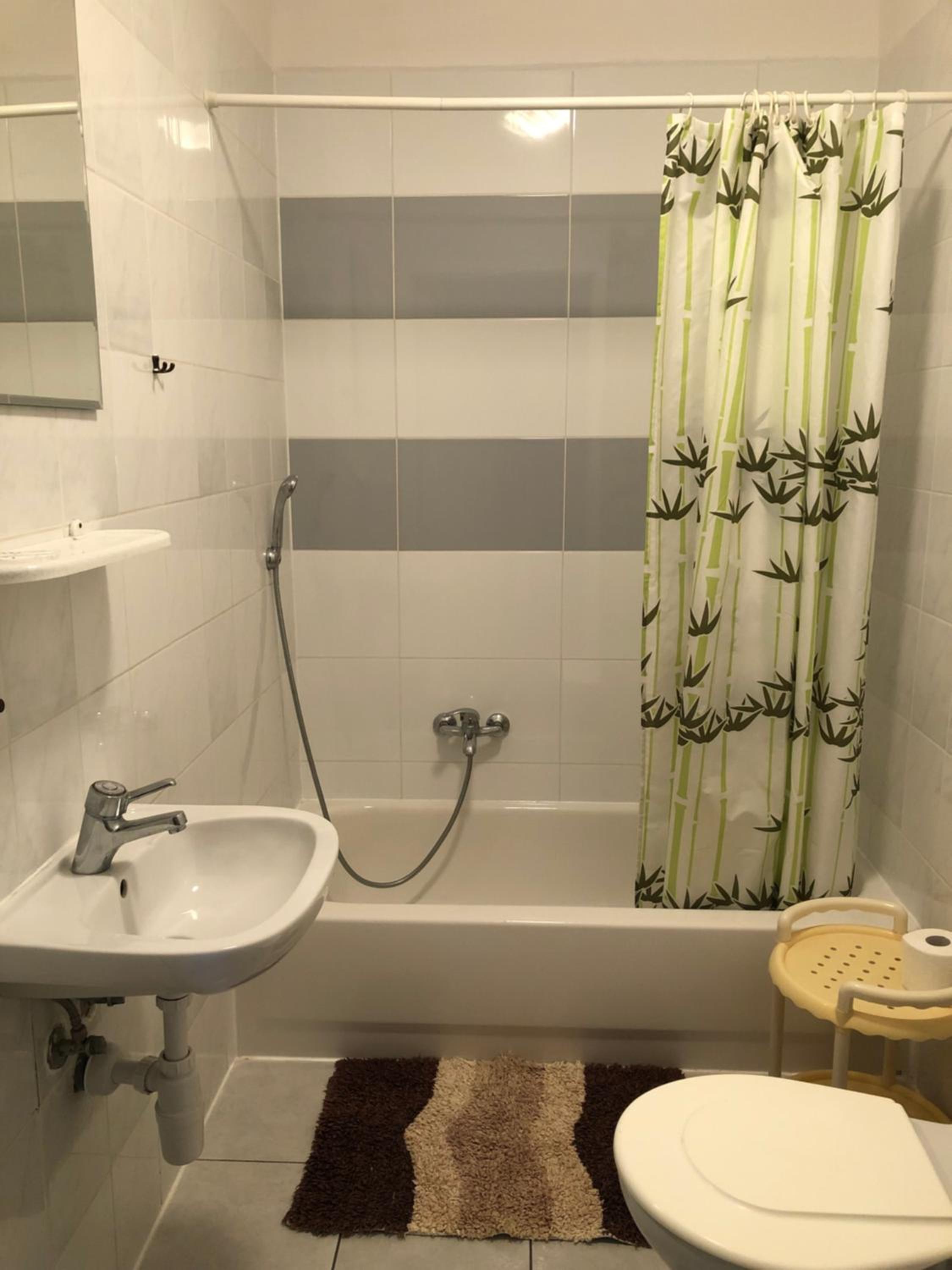 Twin Room with Bathroom photo 2