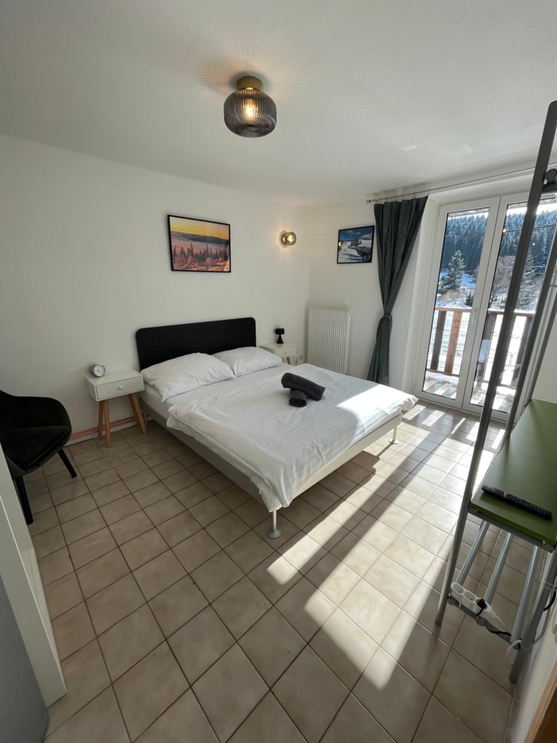 Quadruple Room with Mountain View photo 3