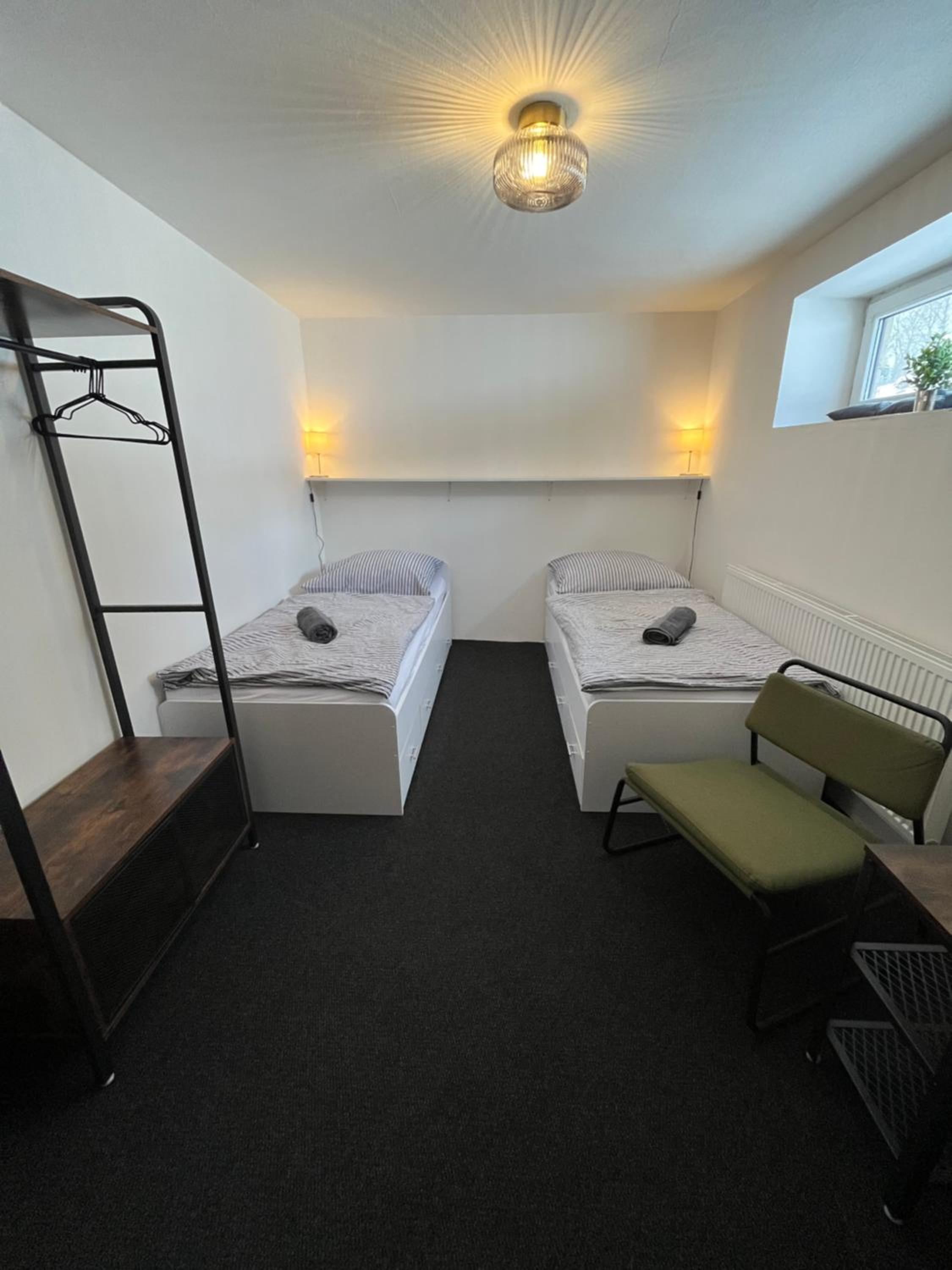 Economy Twin Room photo 3