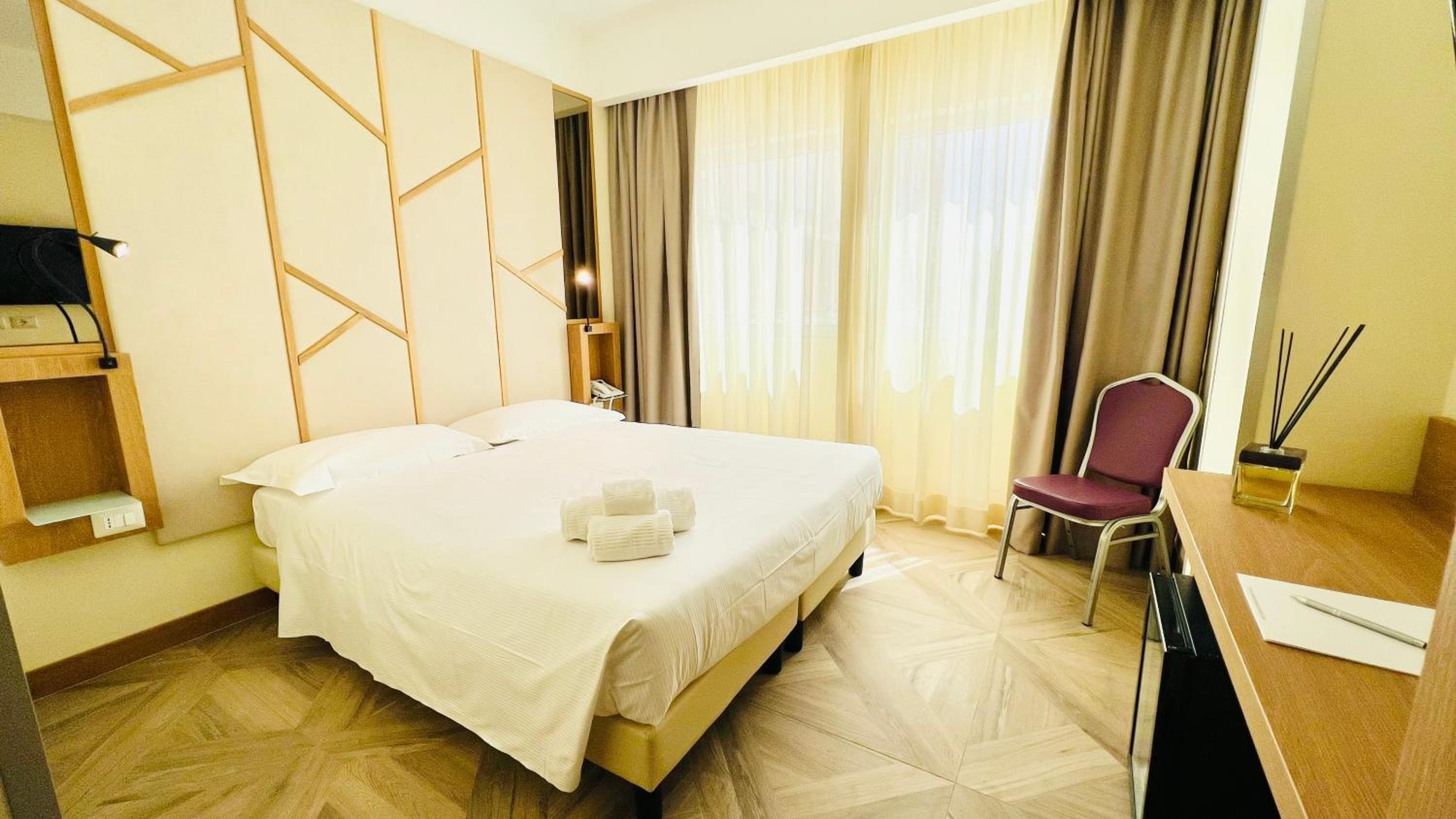 Superior Double Room - Photo 3