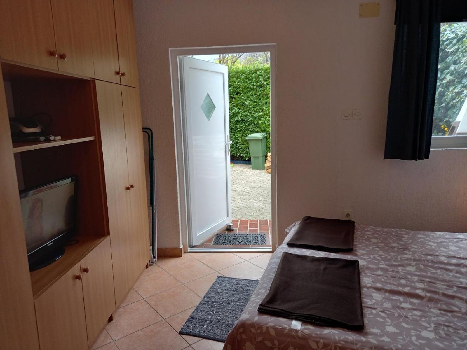 Studio with Garden View photo 1