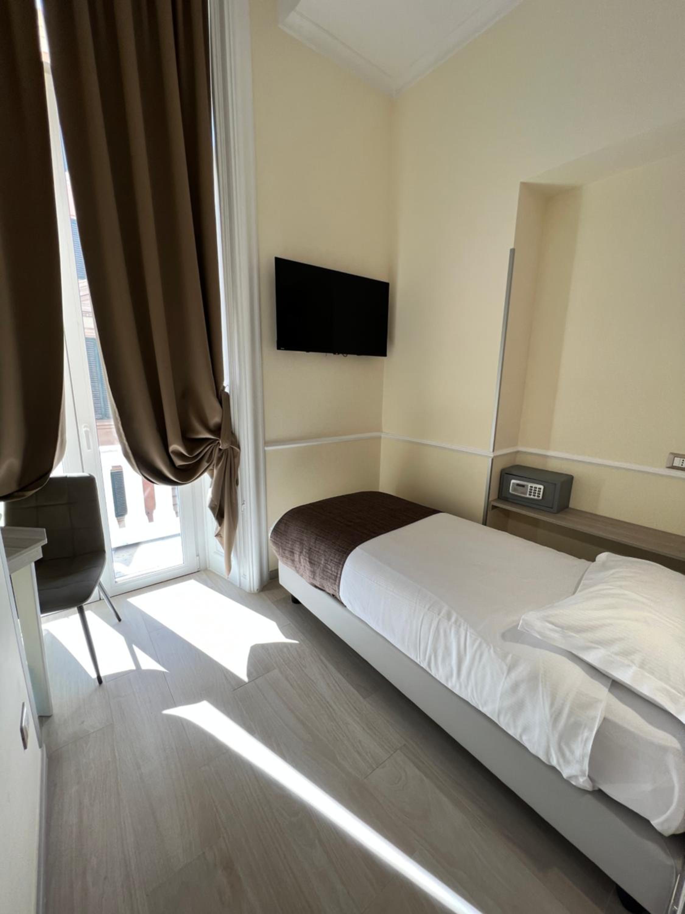 Single Room photo 1