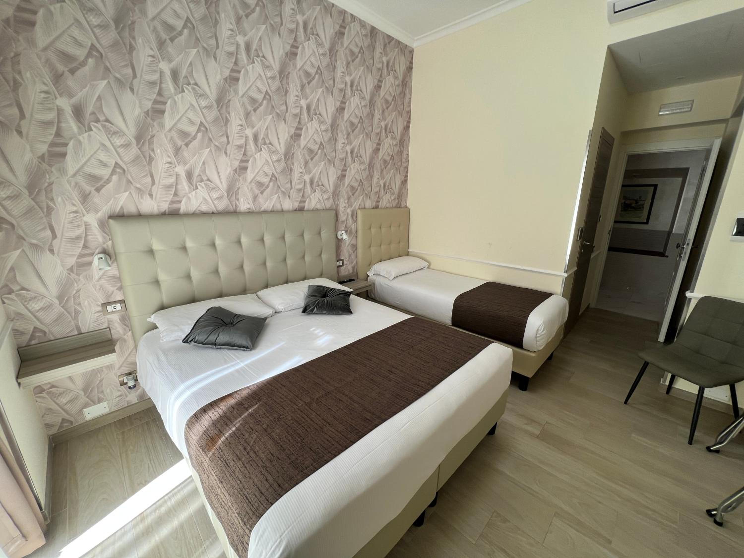 Triple Room photo 3