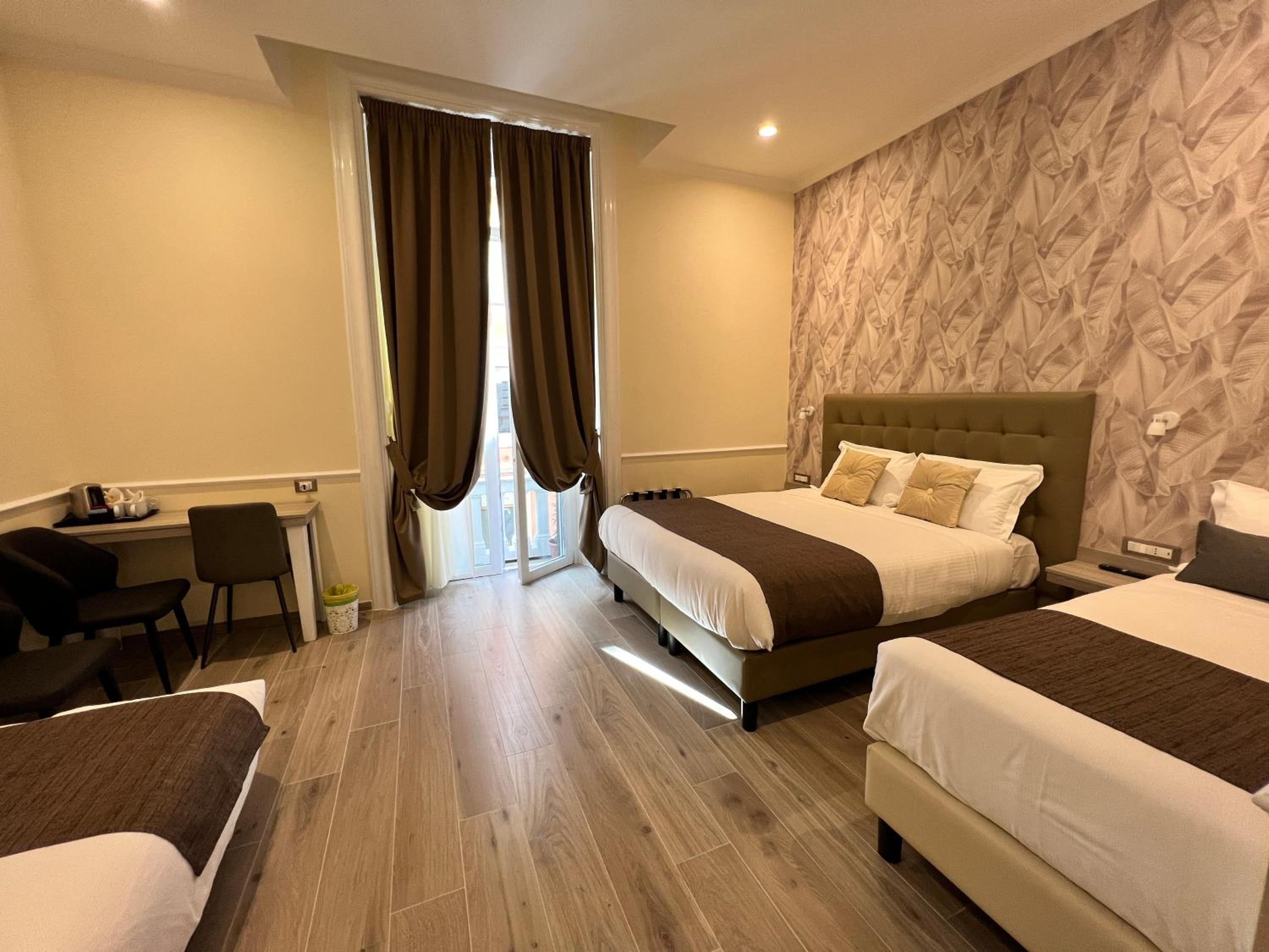 Deluxe Triple Room photo 1