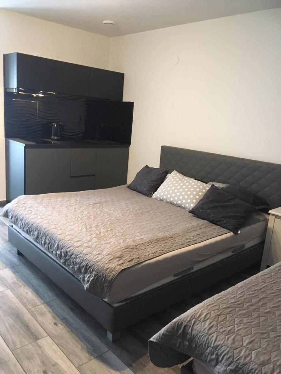 Triple Room with Private Bathroom - Photo 6