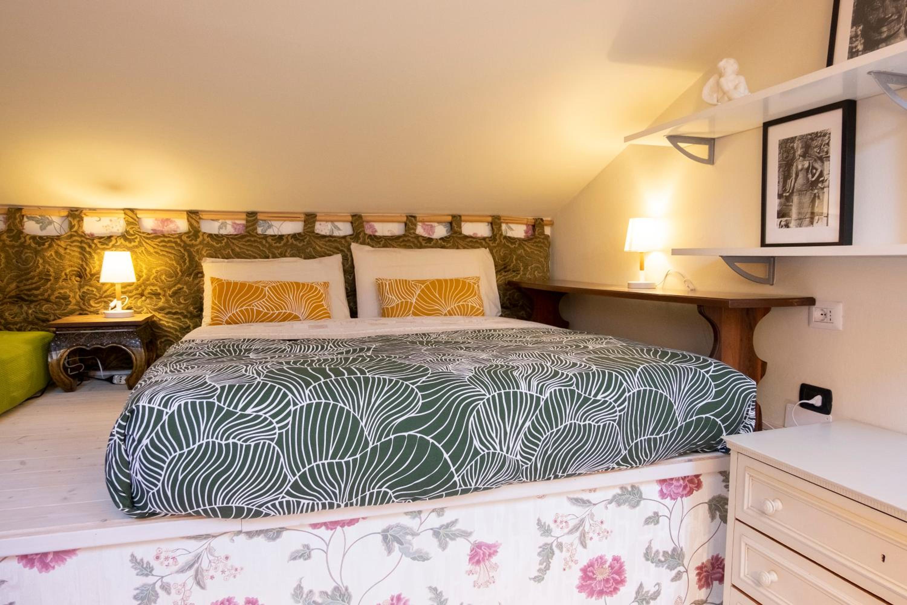 Double Room - Photo 22