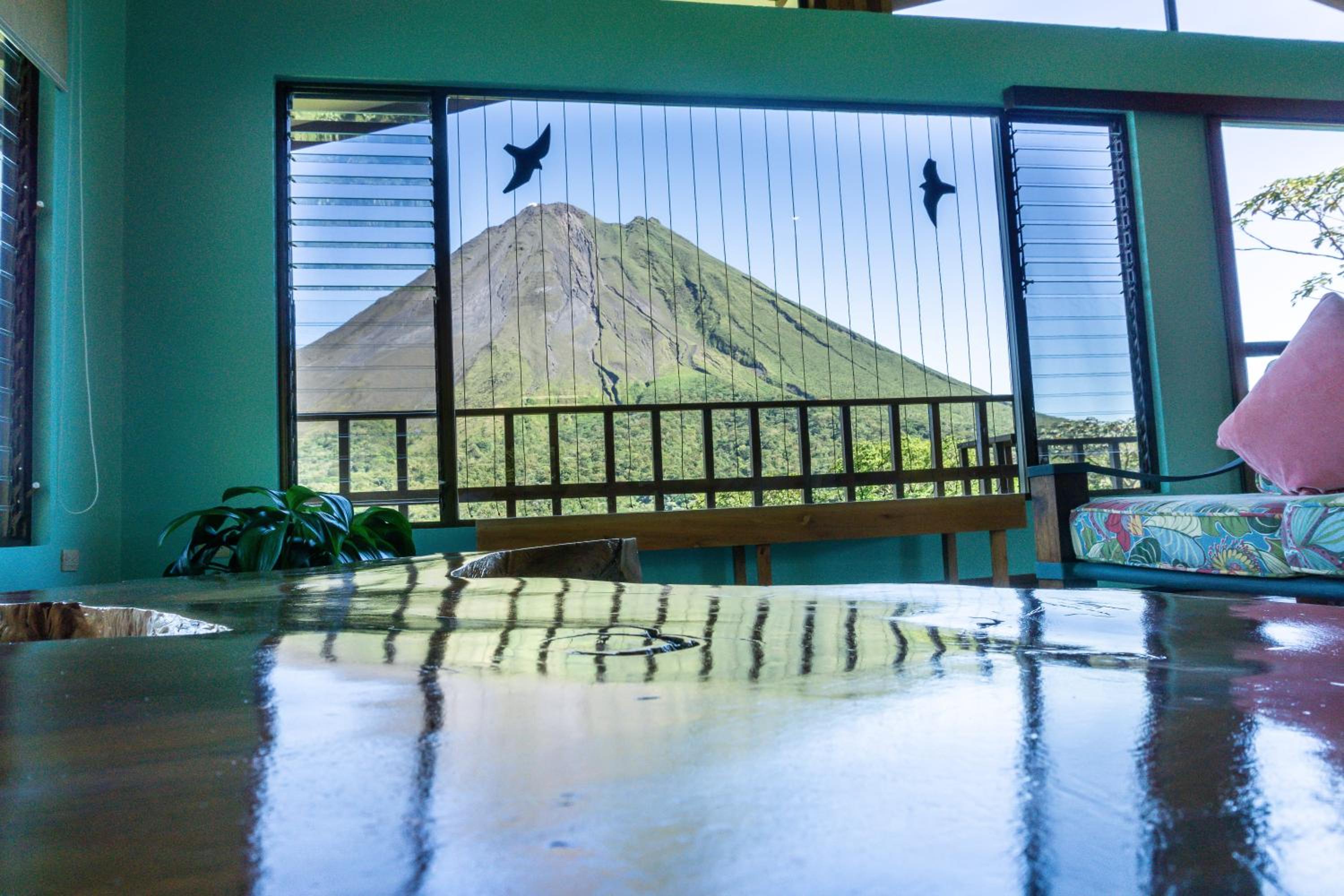 White Hawk Villa + Waterfall photo 2