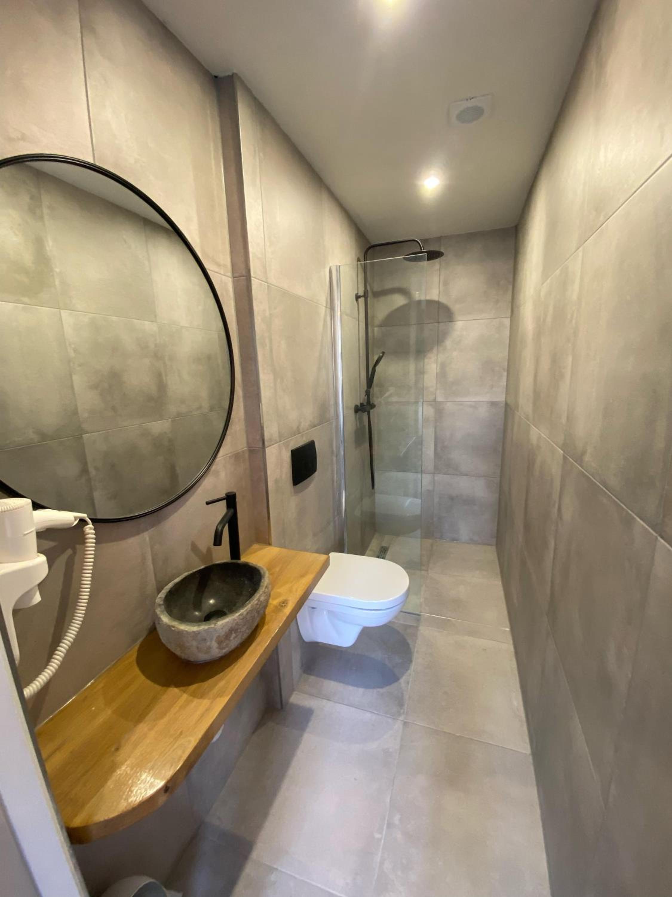 Deluxe Double Room with Shower photo 2