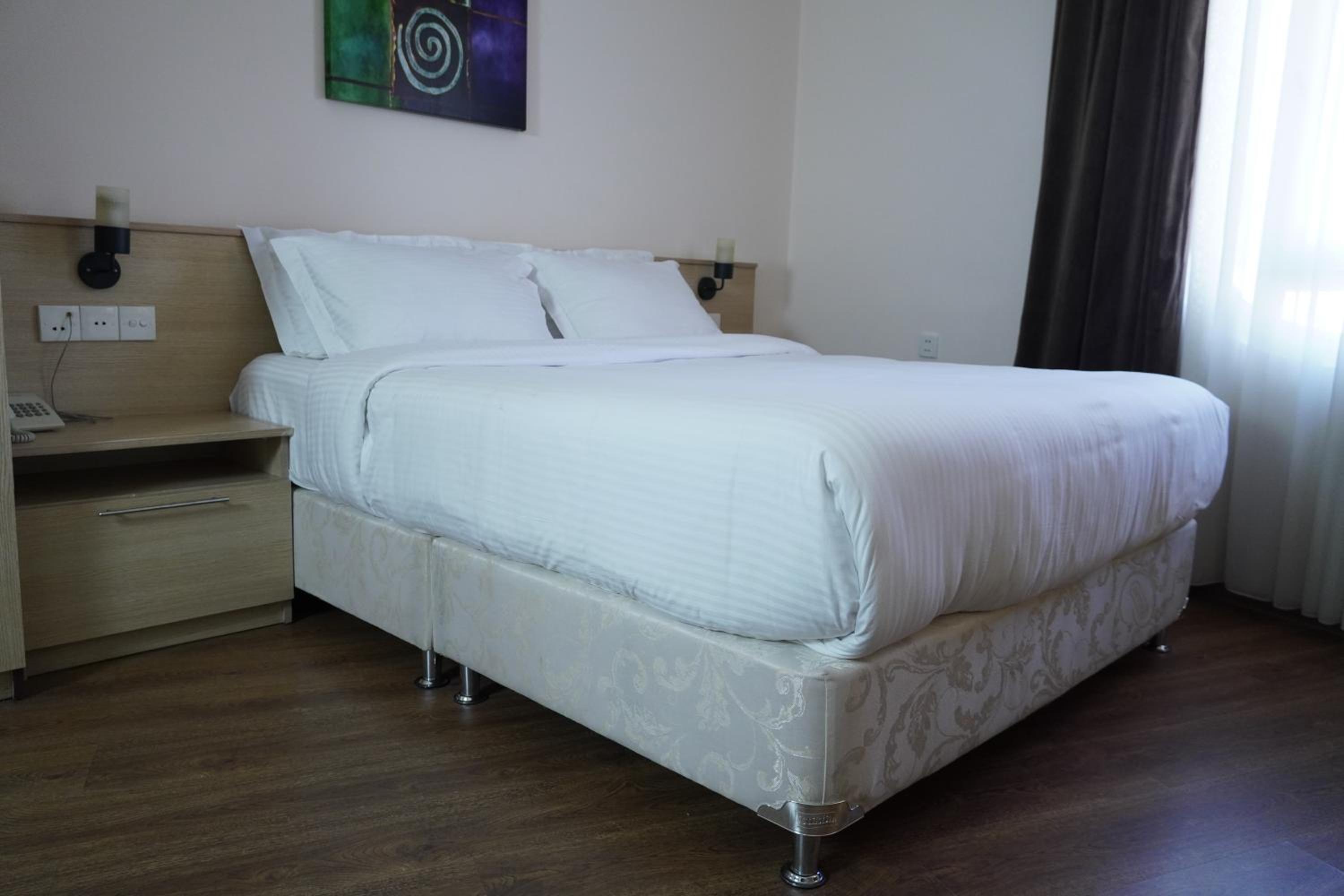 Standard Double Room photo 3