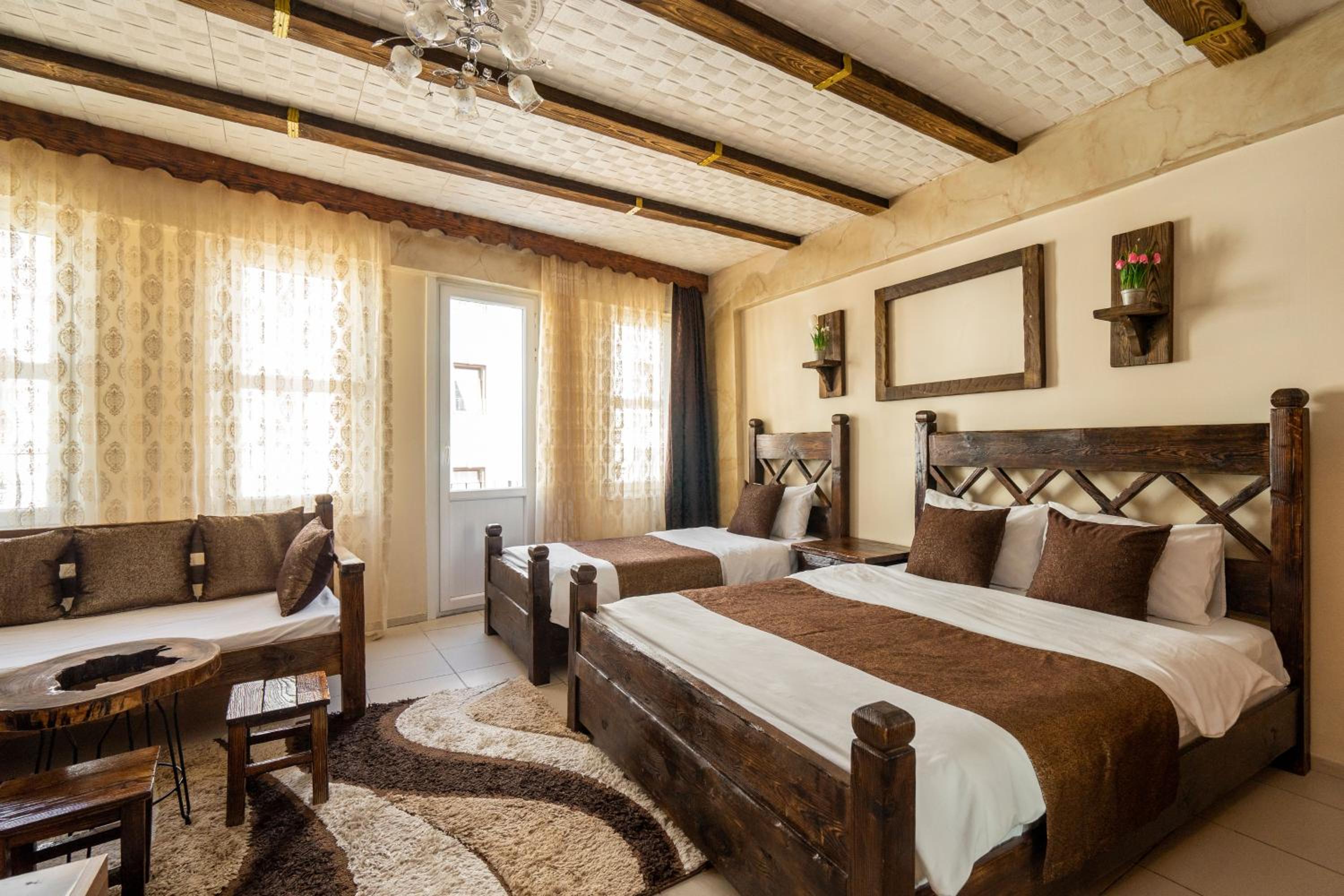 Family Studio photo 1