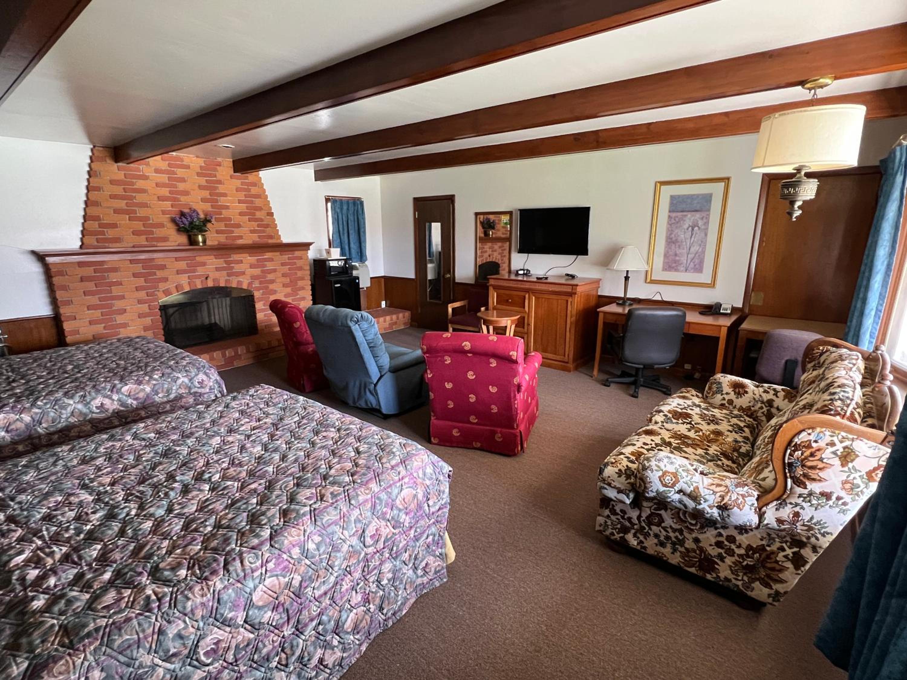 Deluxe Queen Room photo 3