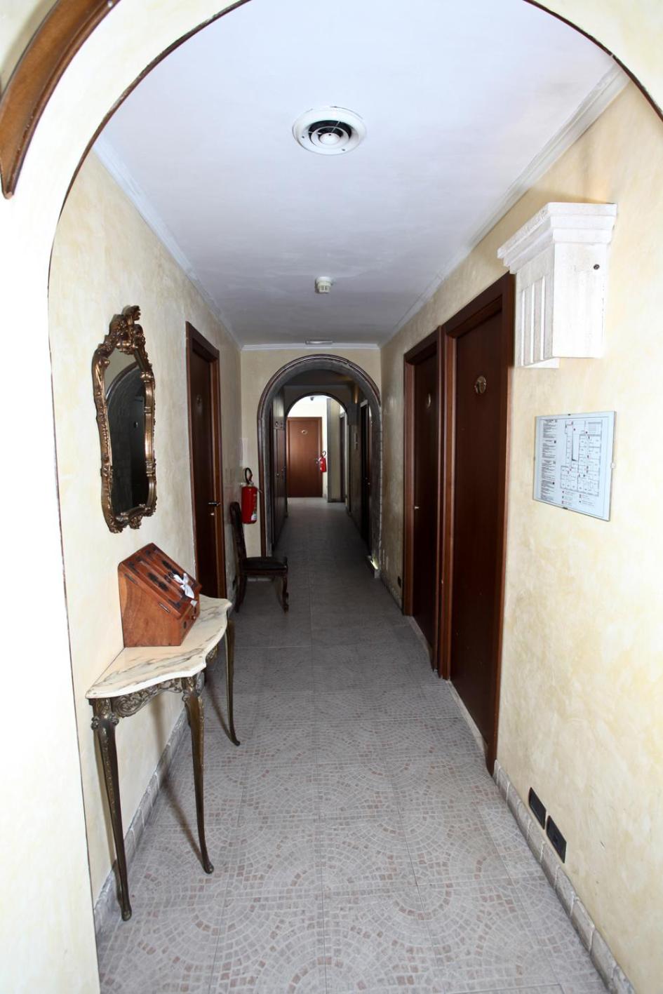 Double or Twin Room - Photo 7