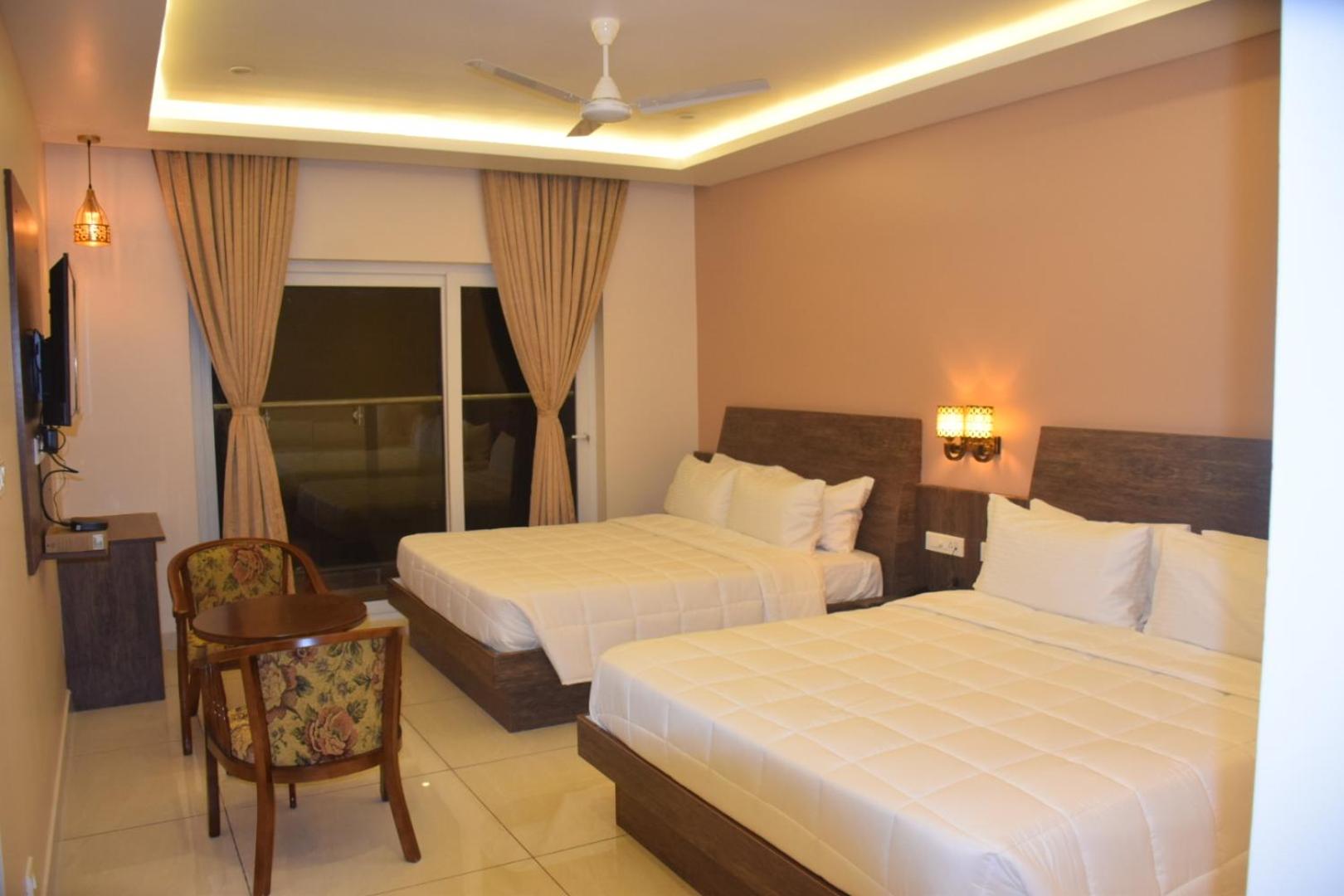 Deluxe Family Suite photo 3