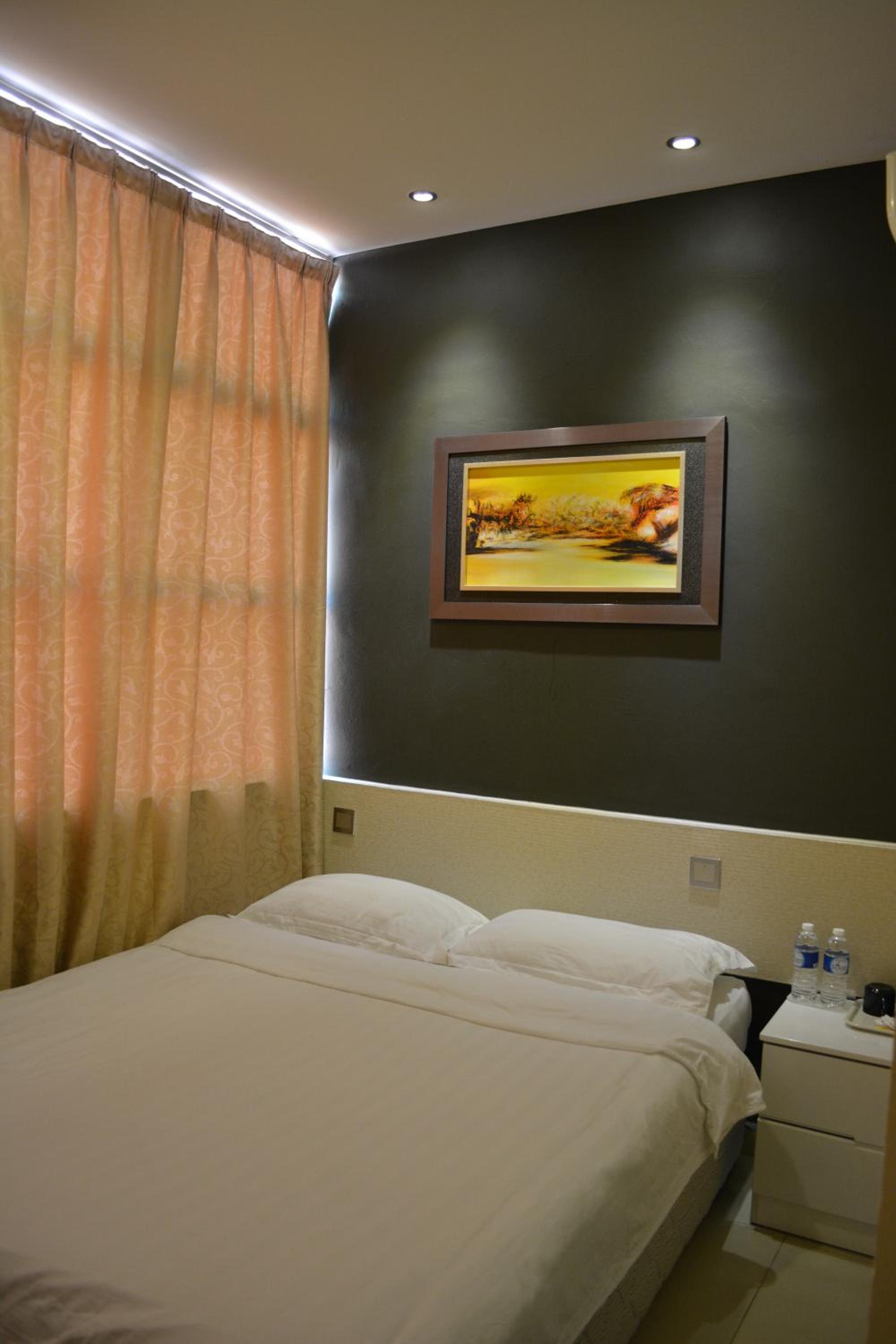 Standard Double Room - Photo 6
