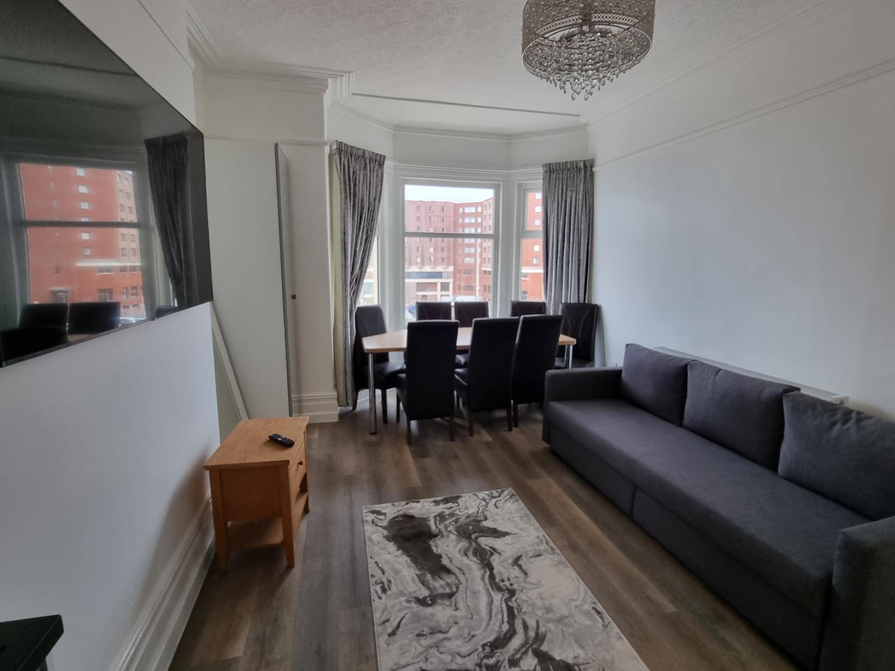 Apartment with Sea View #4
