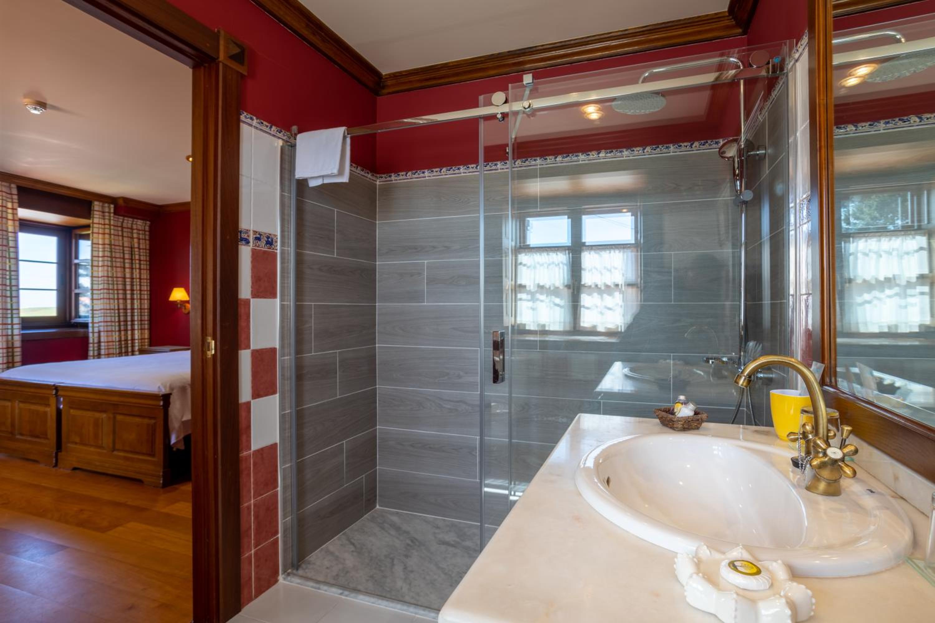 Double or Twin Room photo 3