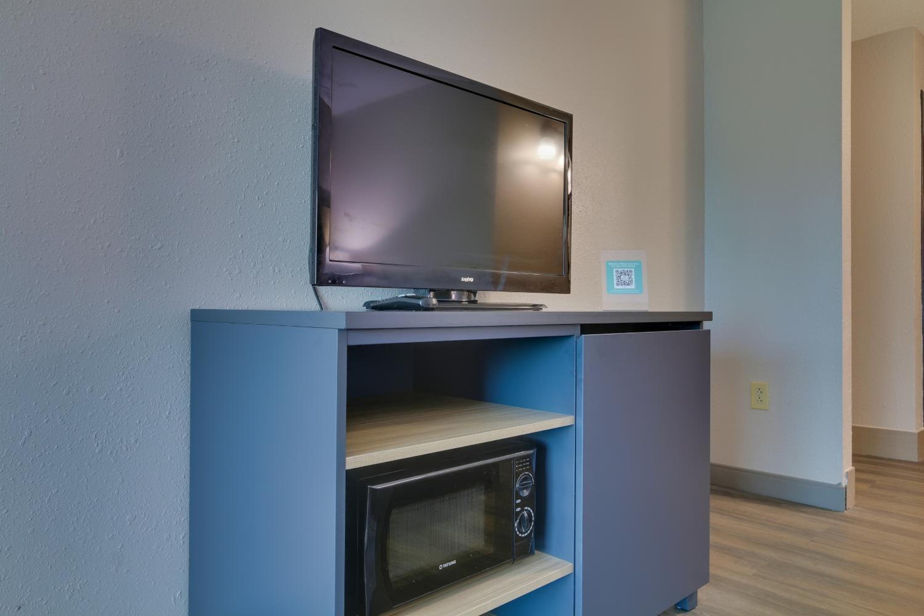 Studio Suite with Two Queen Beds - Non-Smoking - Photo 5