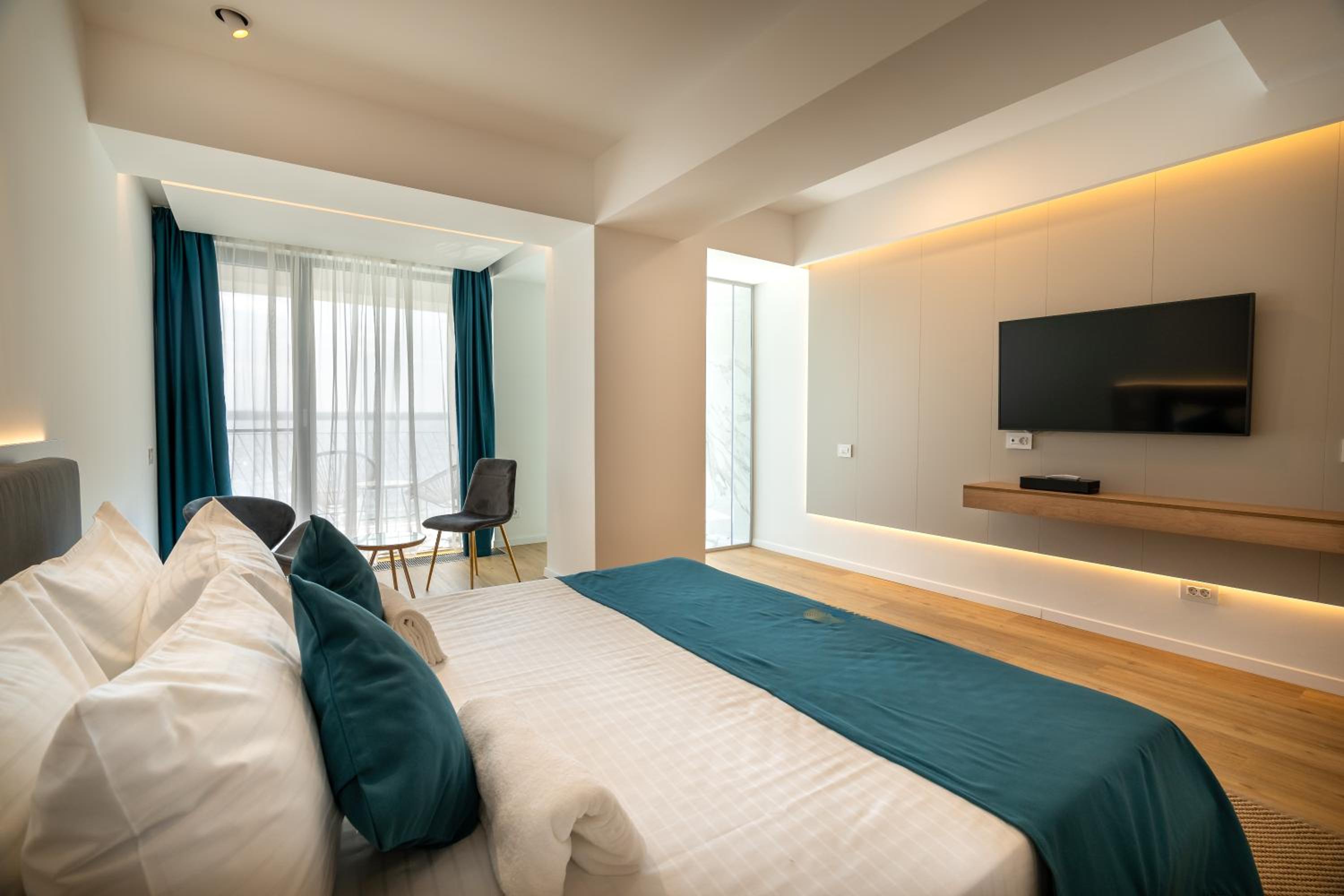 Luxury Double Room with Lake View photo 3