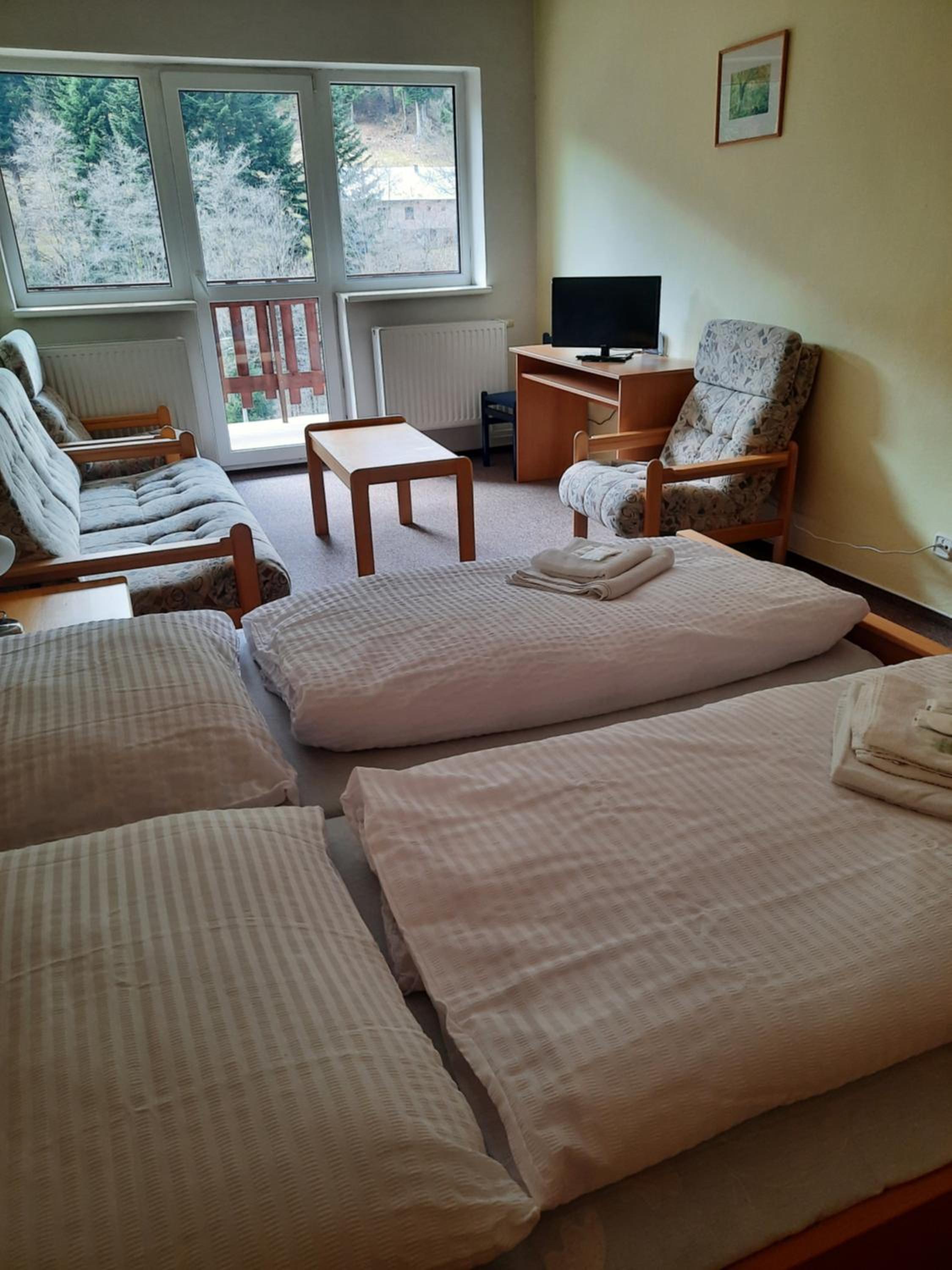One-Bedroom Apartment - Photo 1