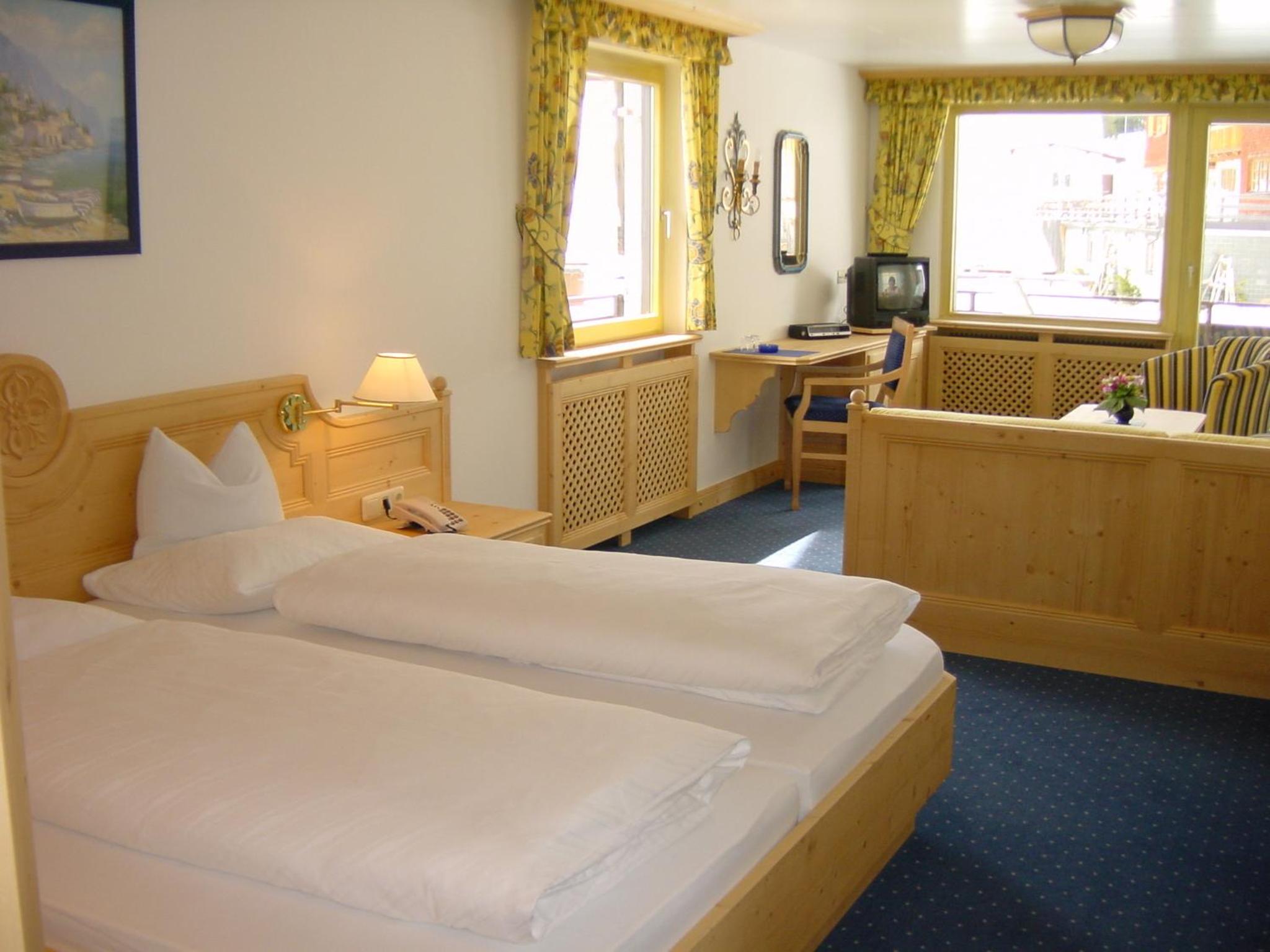 Superior Double Room with Balcony photo 1
