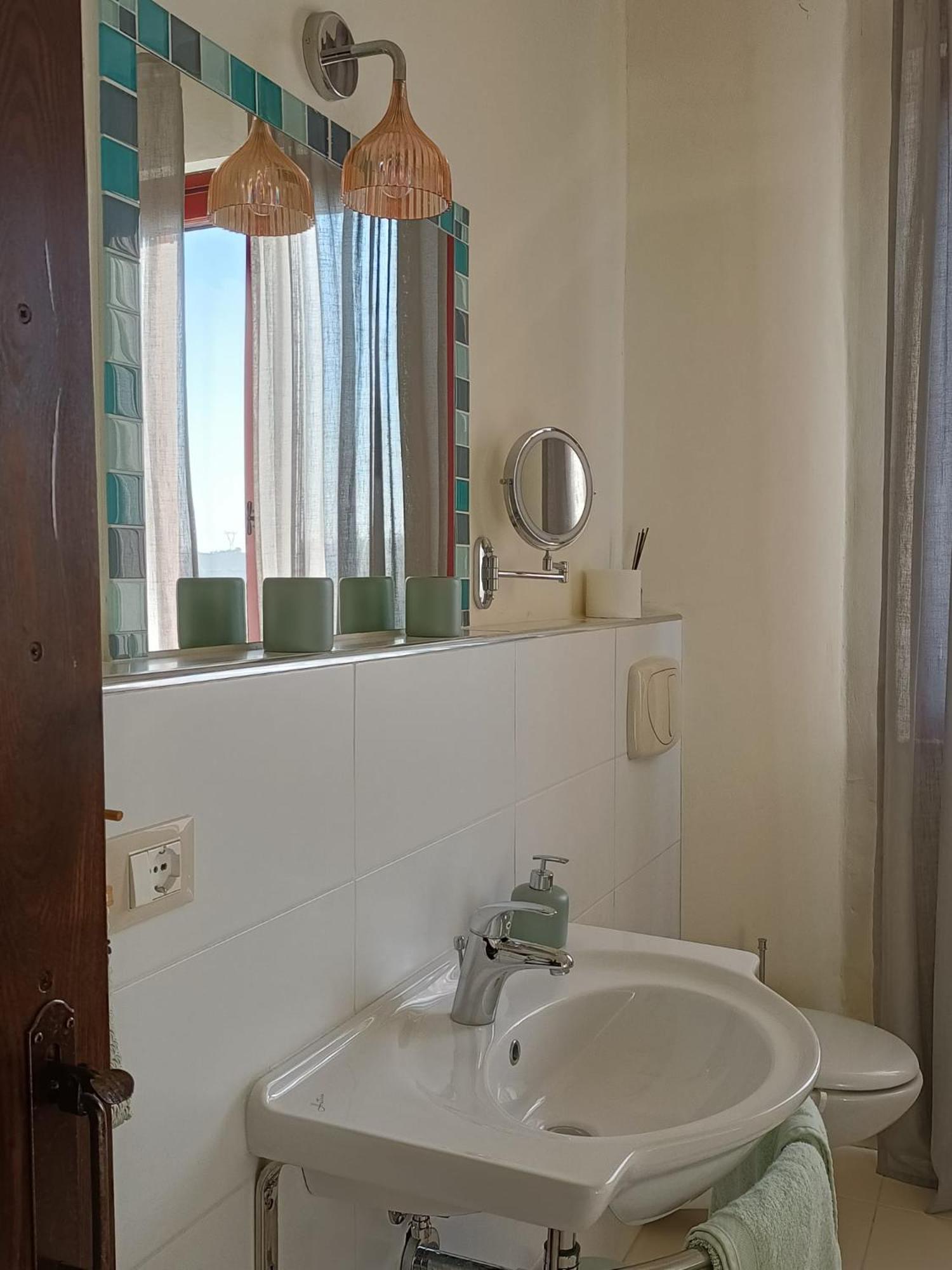 Double Room with Private Bathroom photo 3