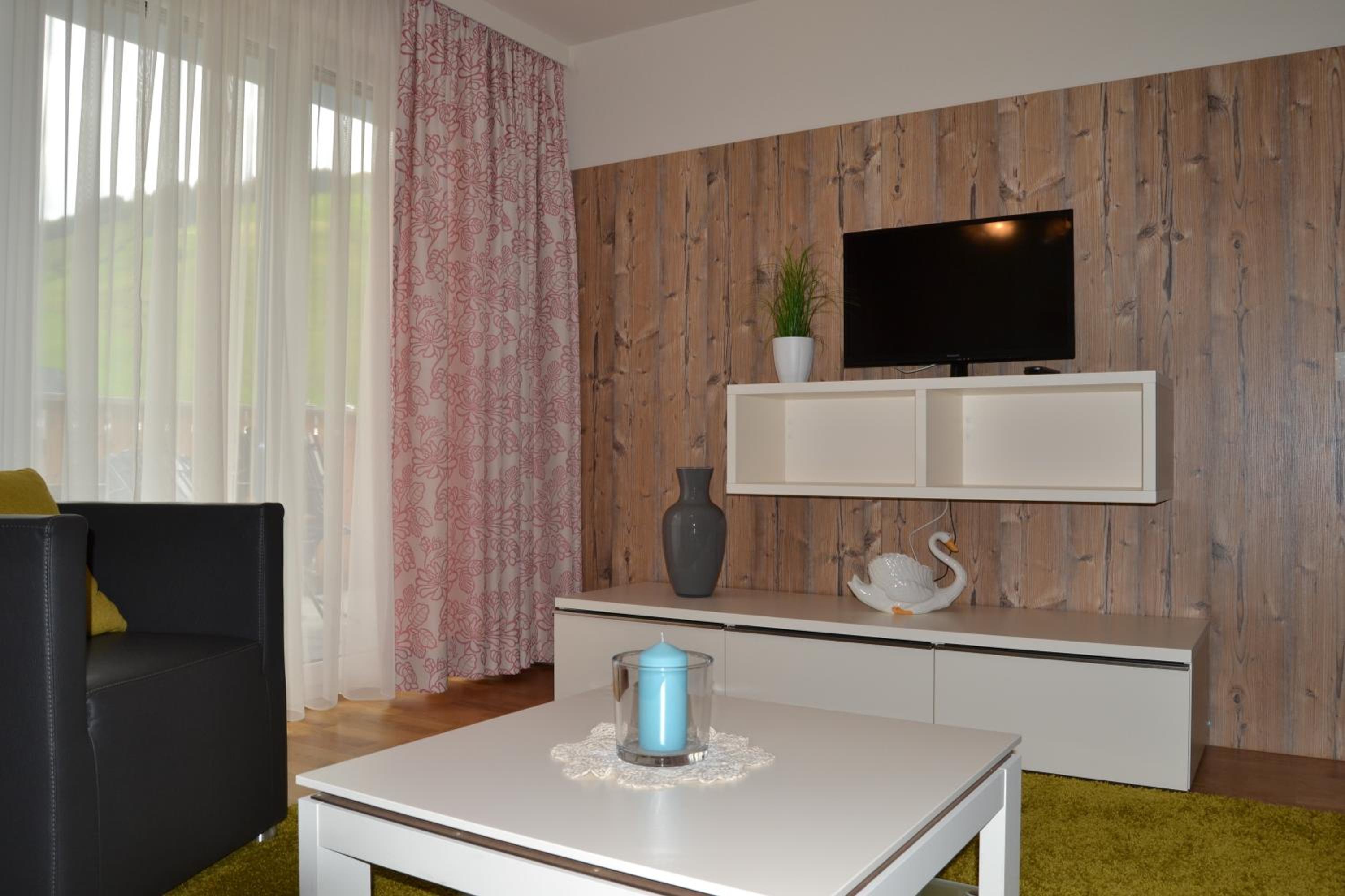 Two-Bedroom Apartment - Photo 3