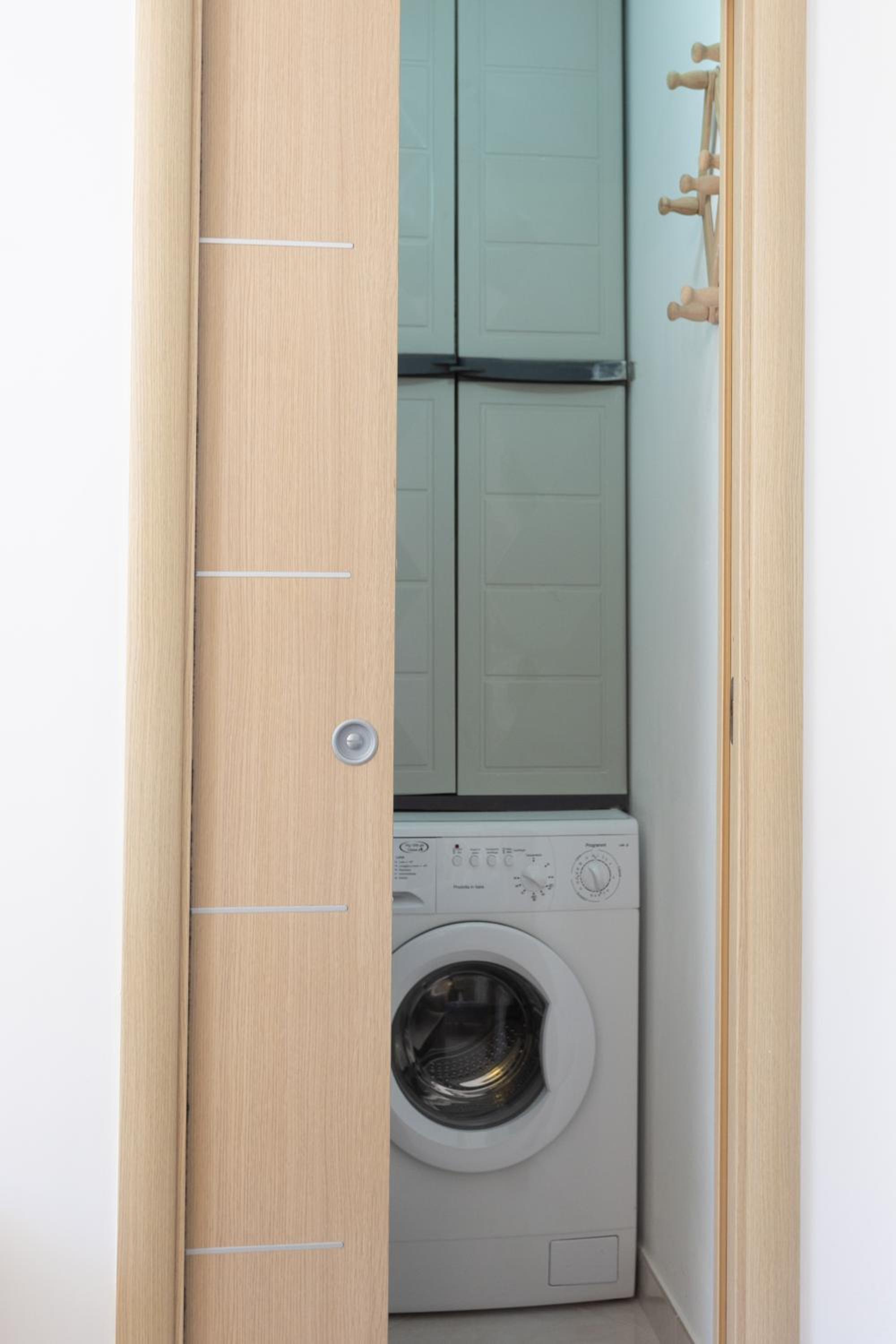 Studio Apartment - Photo 22