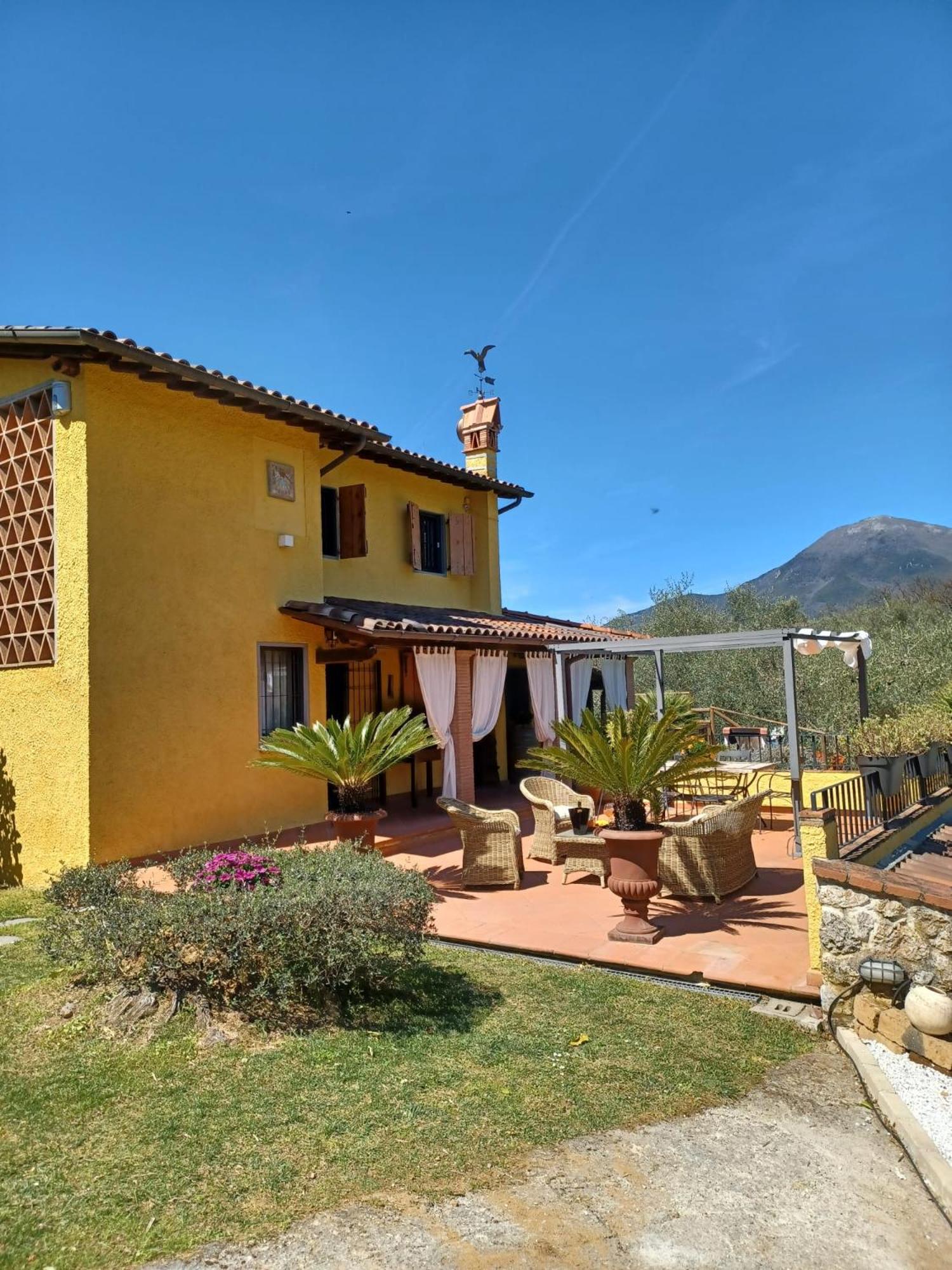 Villa with Private Pool - Photo 45