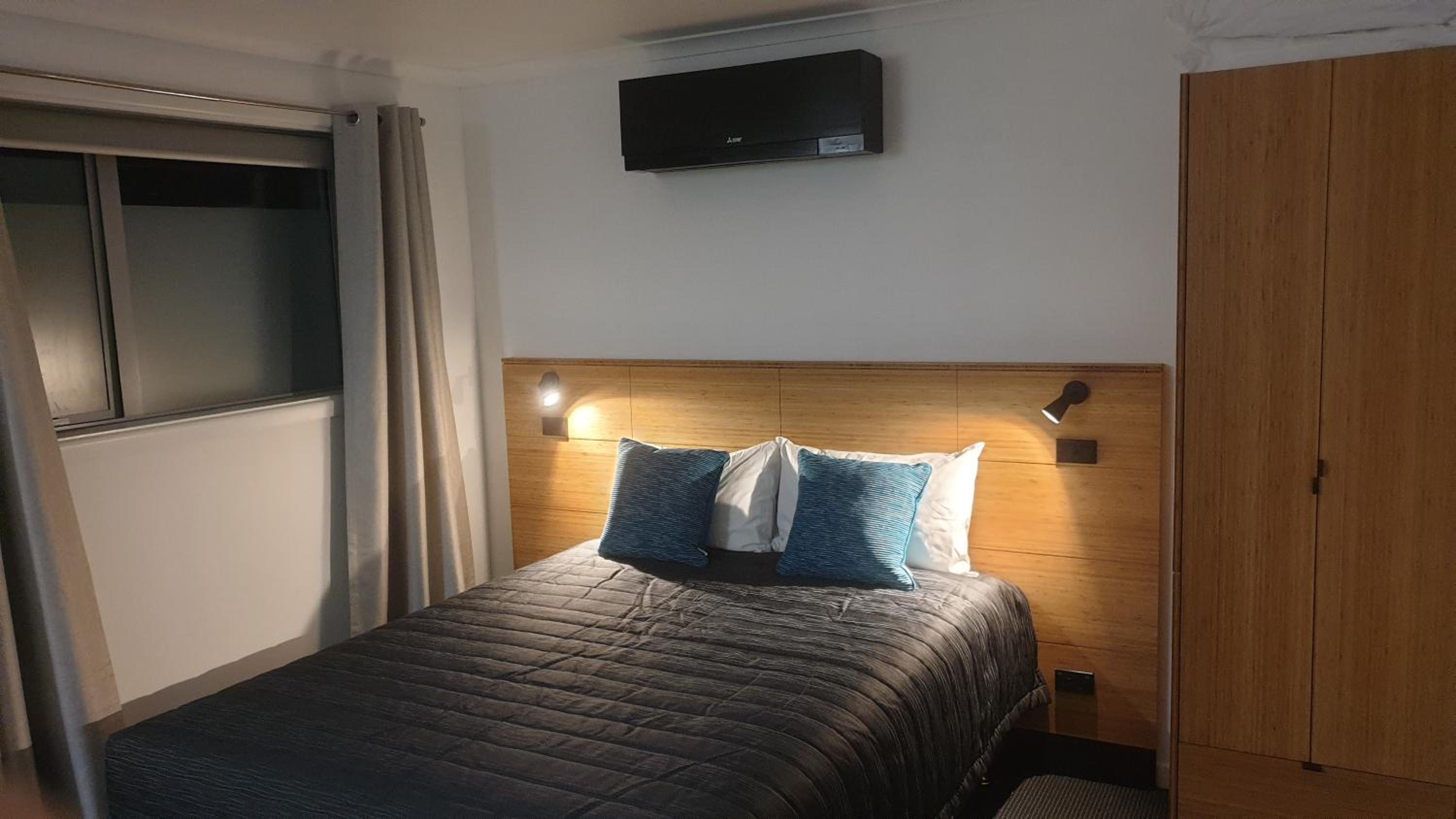 Basic Double Room photo 3