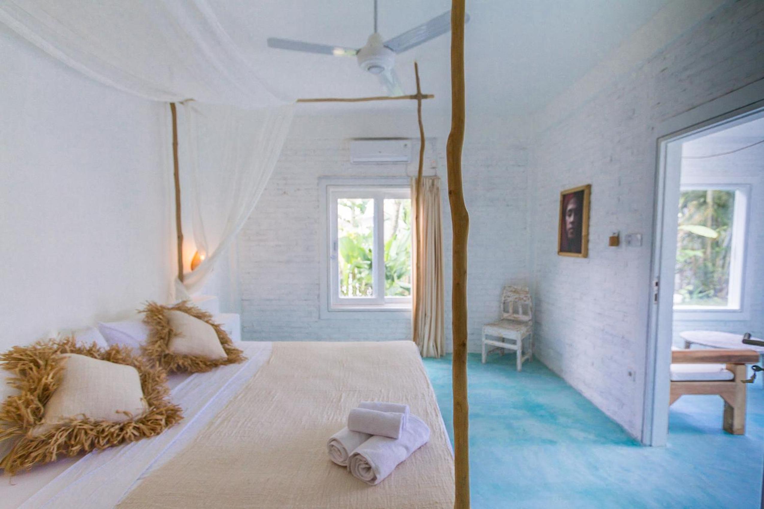 Double Room with Balcony and Rooftop View