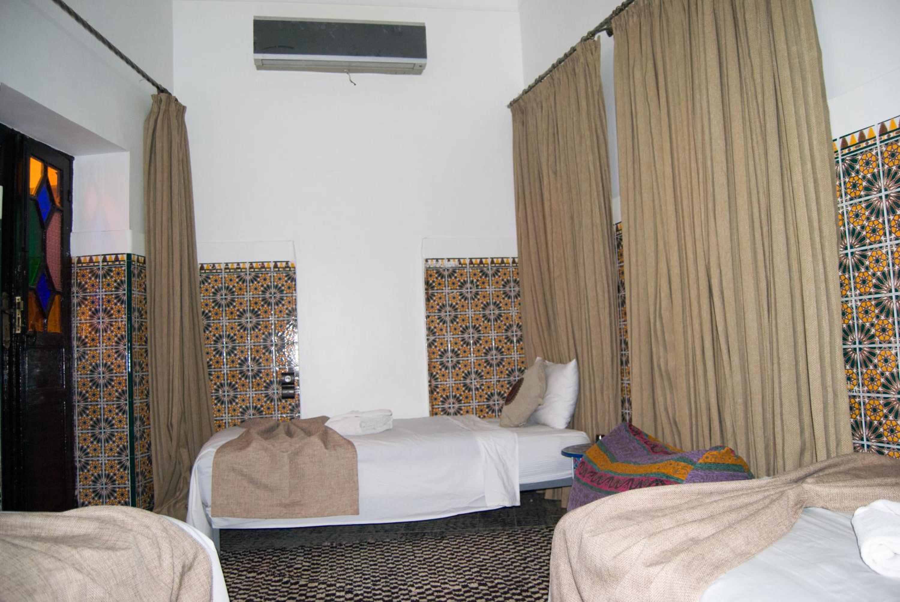 Family Room - Photo 5