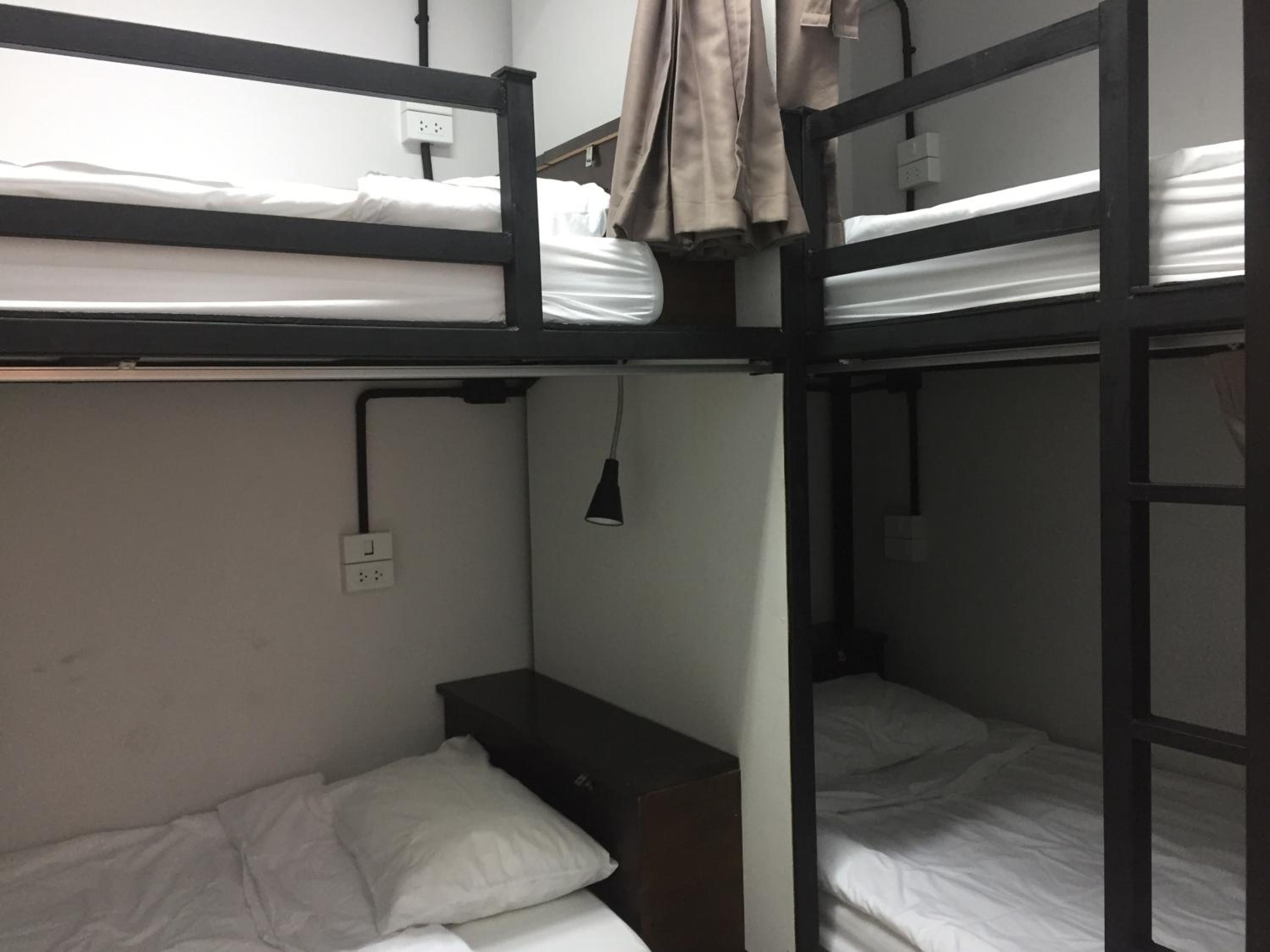 4-Bed Female Dormitory Room photo 2