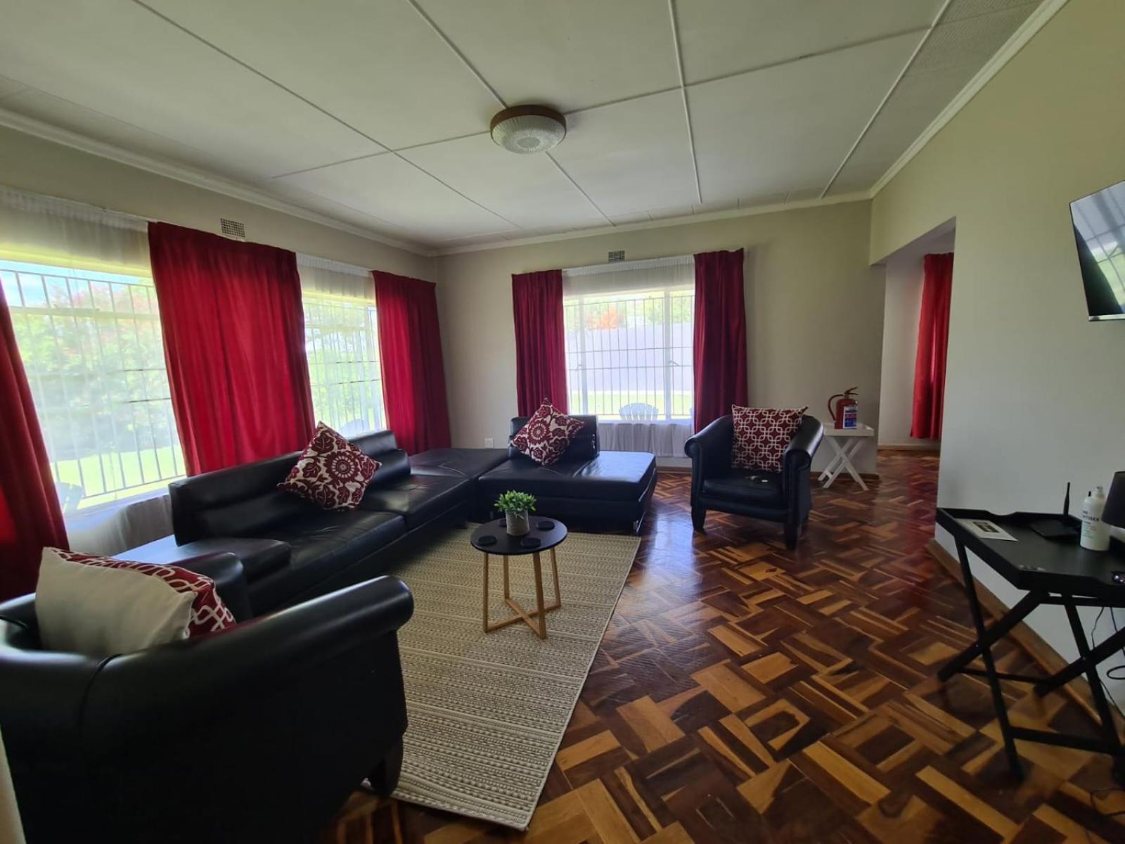 Apartment - Ground Floor - Photo 4