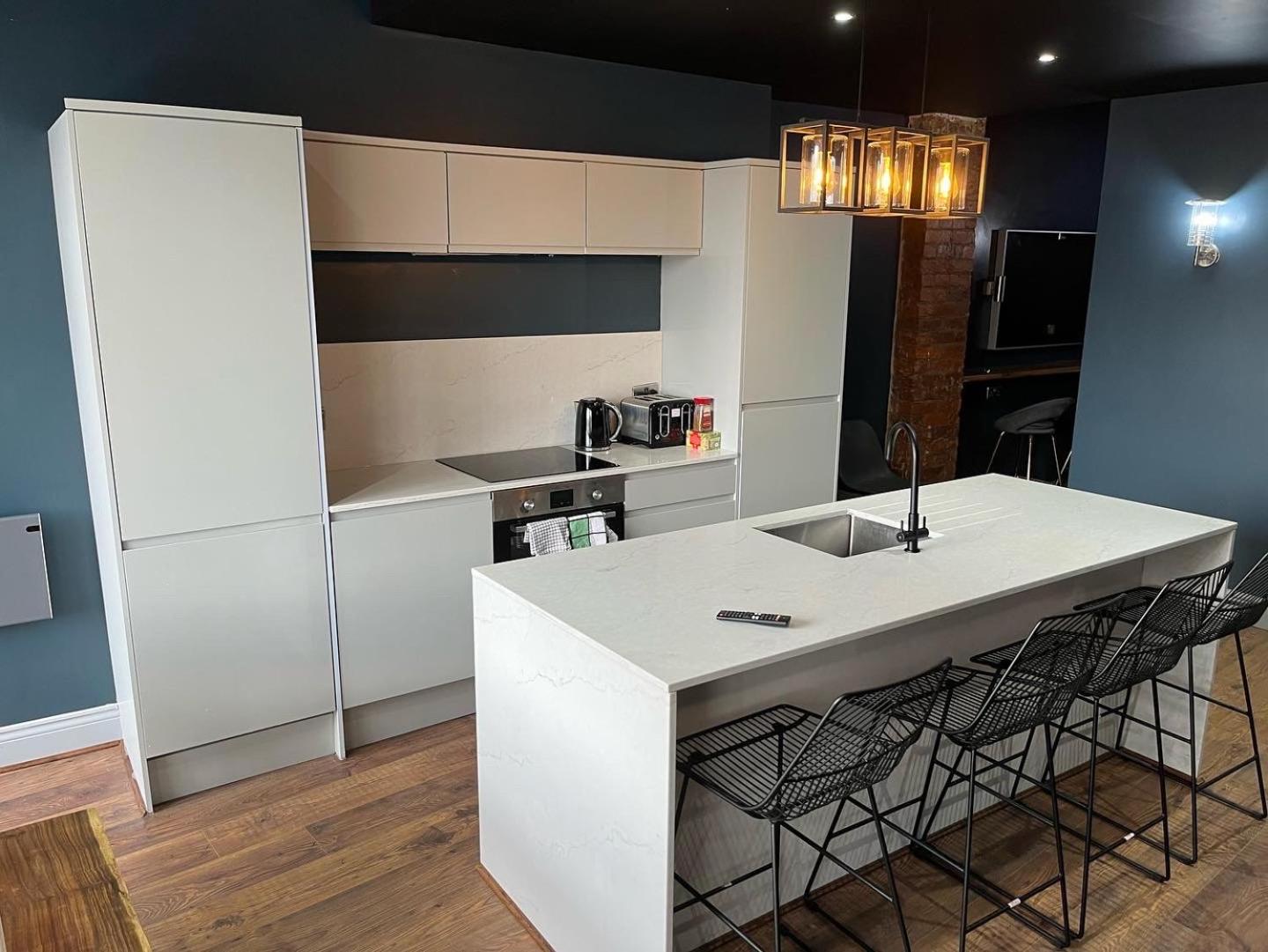 Apartment - Photo 2
