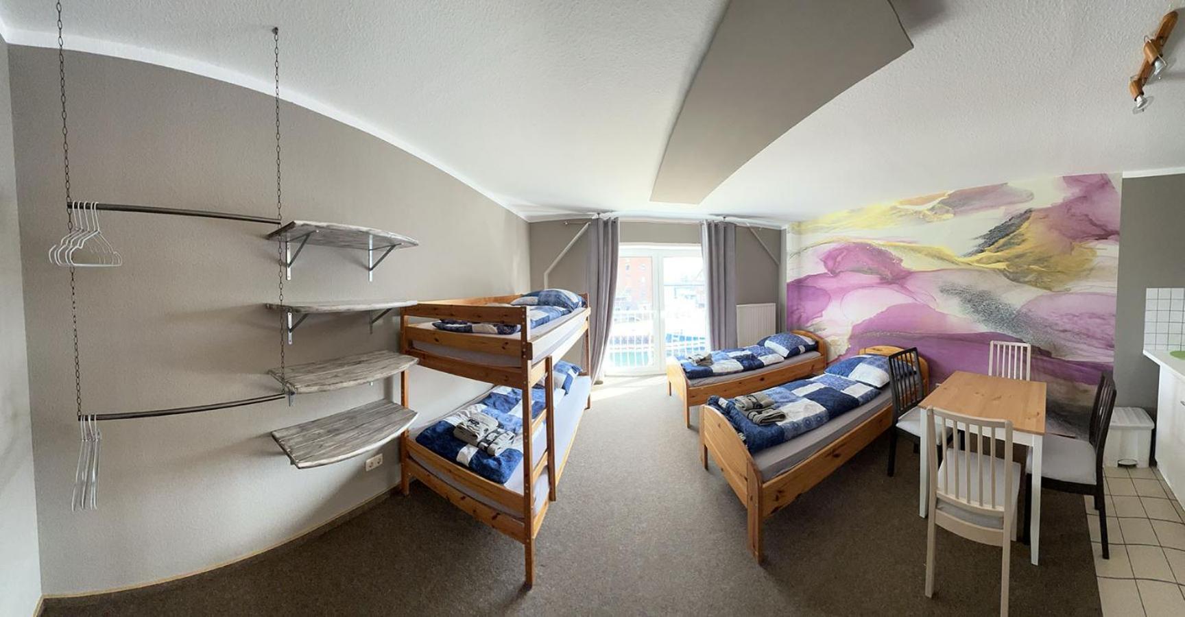 One-Bedroom Apartment - Photo 8