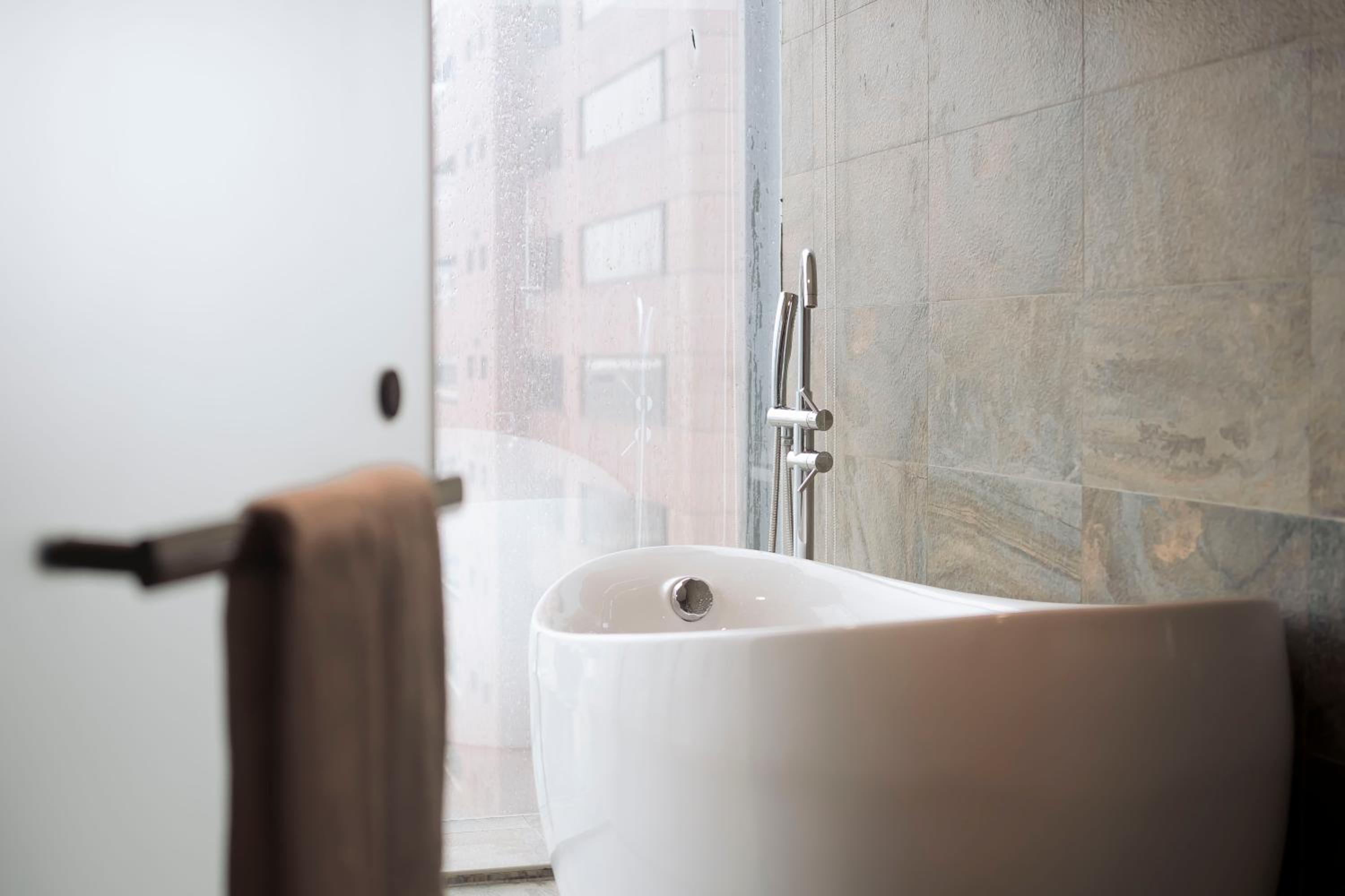 Deluxe Double Room with Bath photo 3