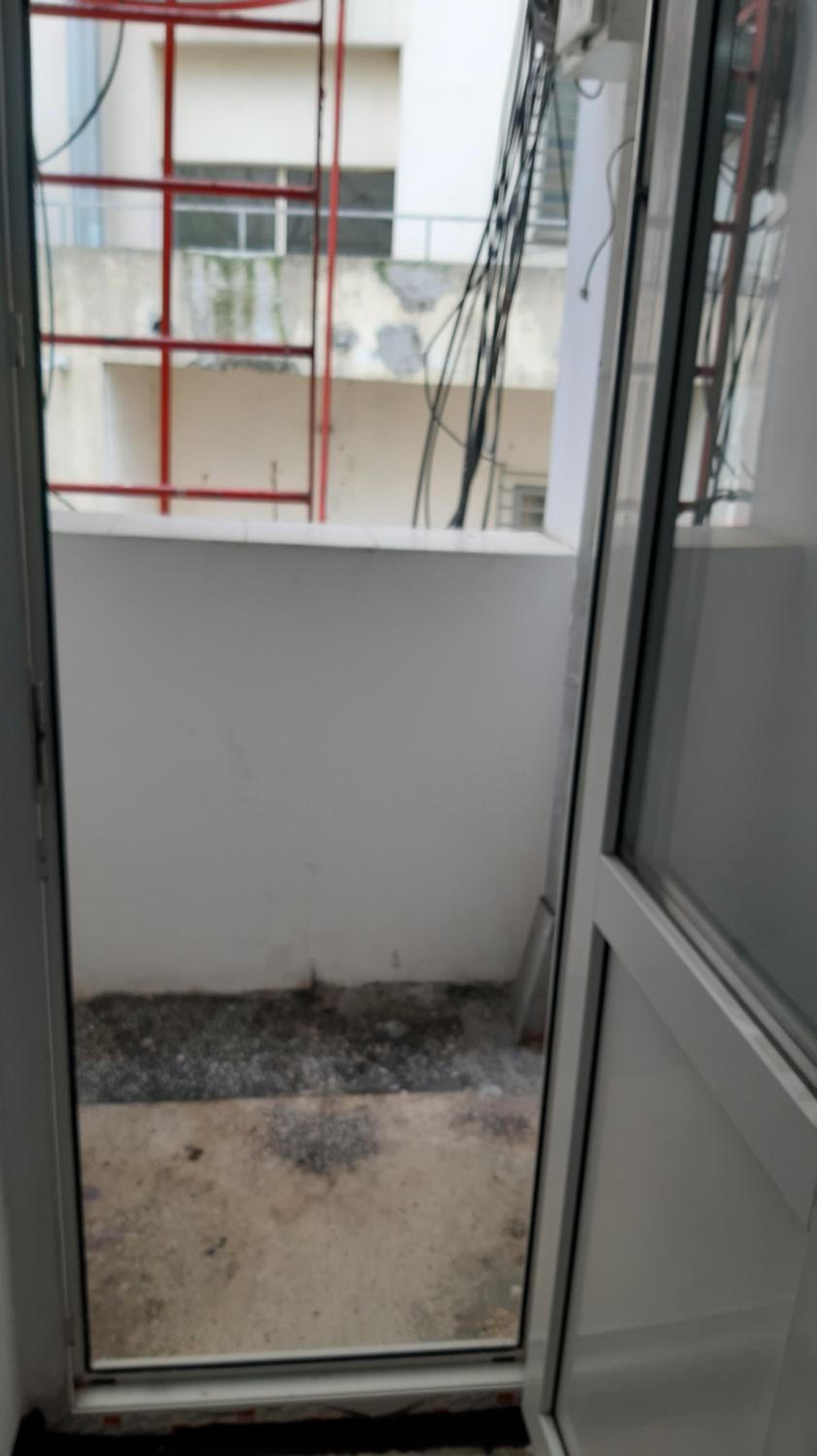 One-Bedroom Apartment - Photo 2