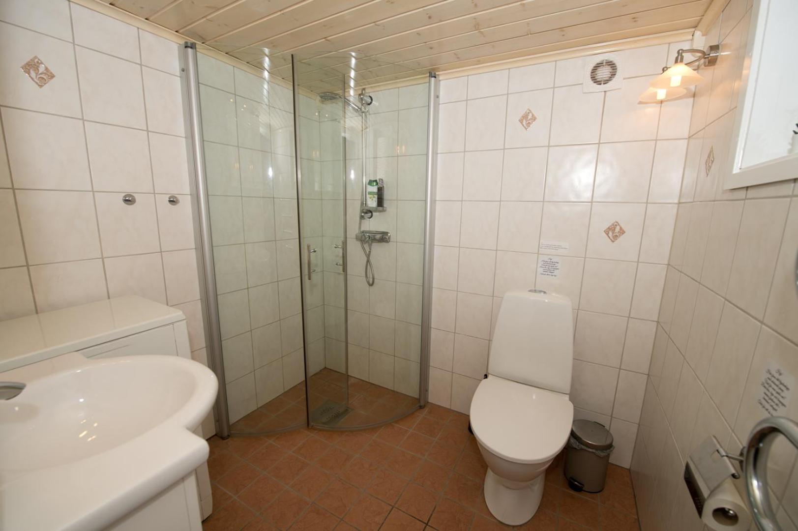 One-Bedroom Villa - Photo 9
