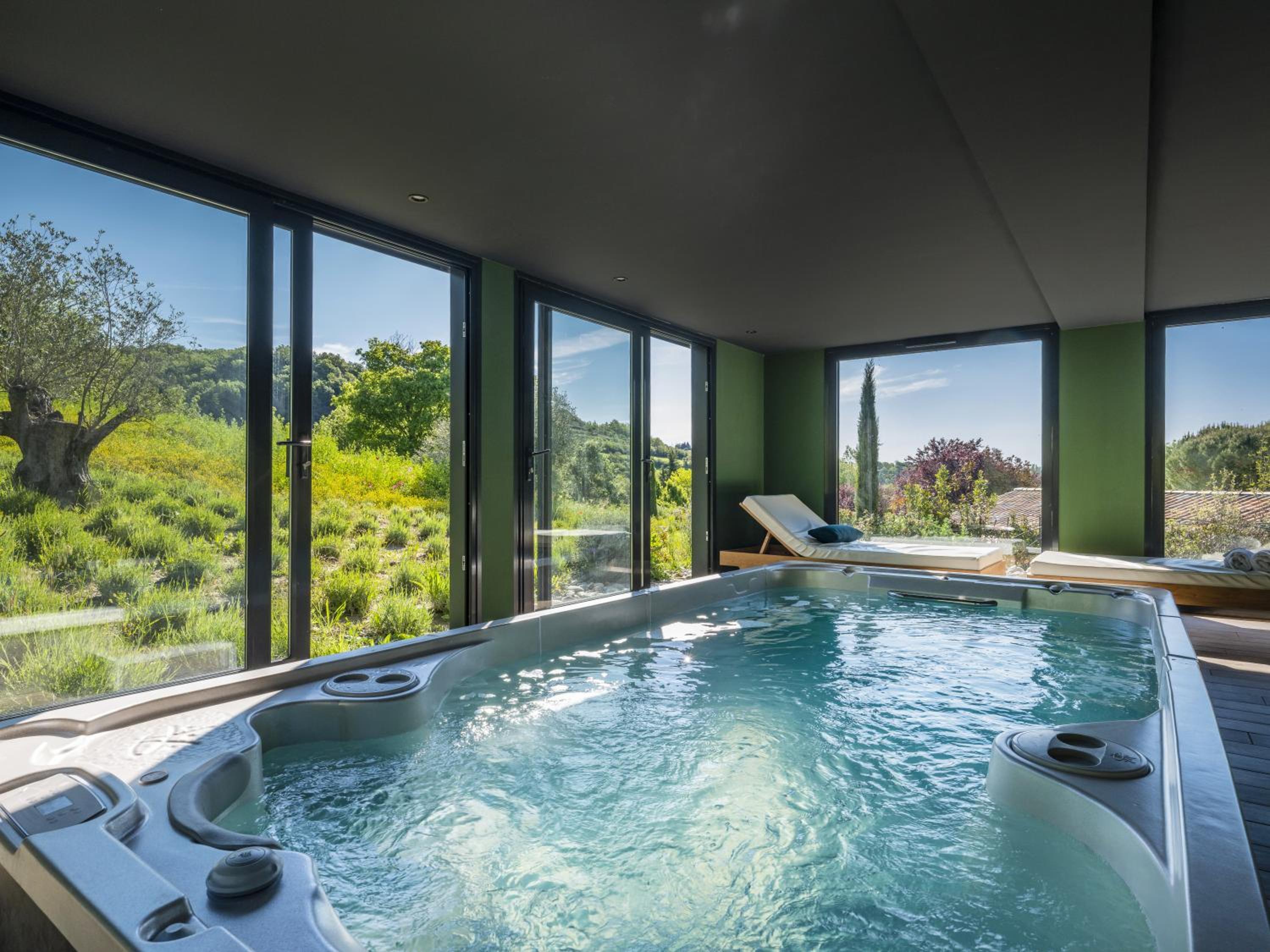 Standard Studio - Swimming Pool Side photo 3