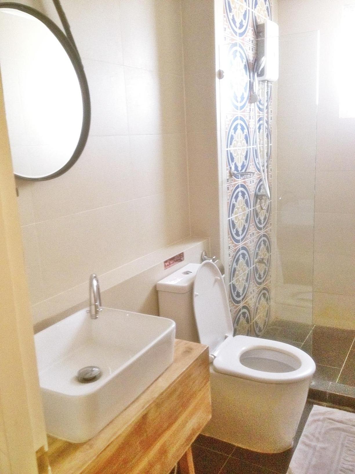 Standard King Room - B photo 2