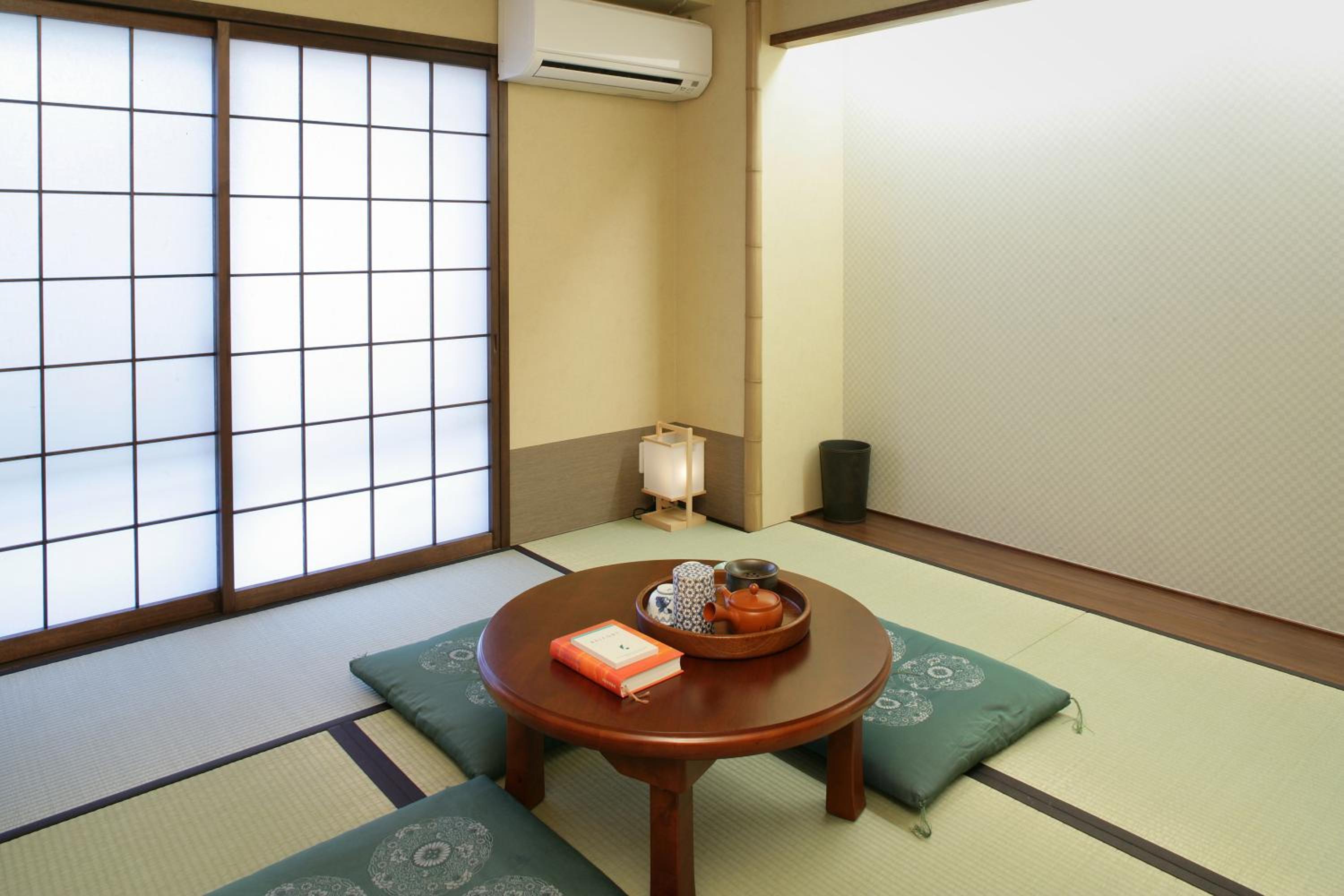 Japanese-Style Standard Twin Room with Private Bathroom thumbnail 6