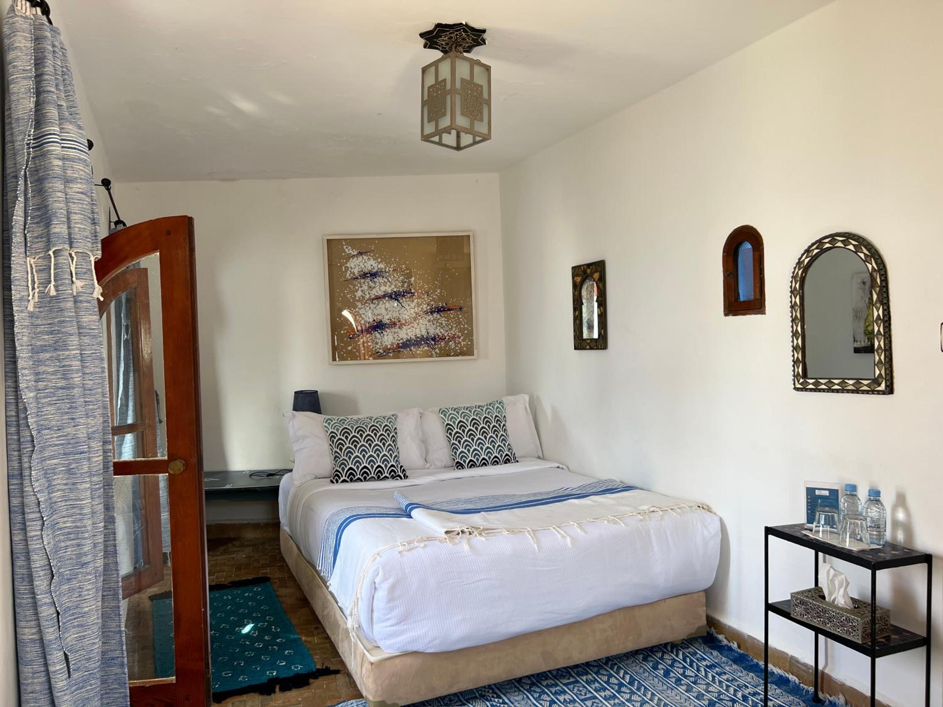 Double Room - Photo 10