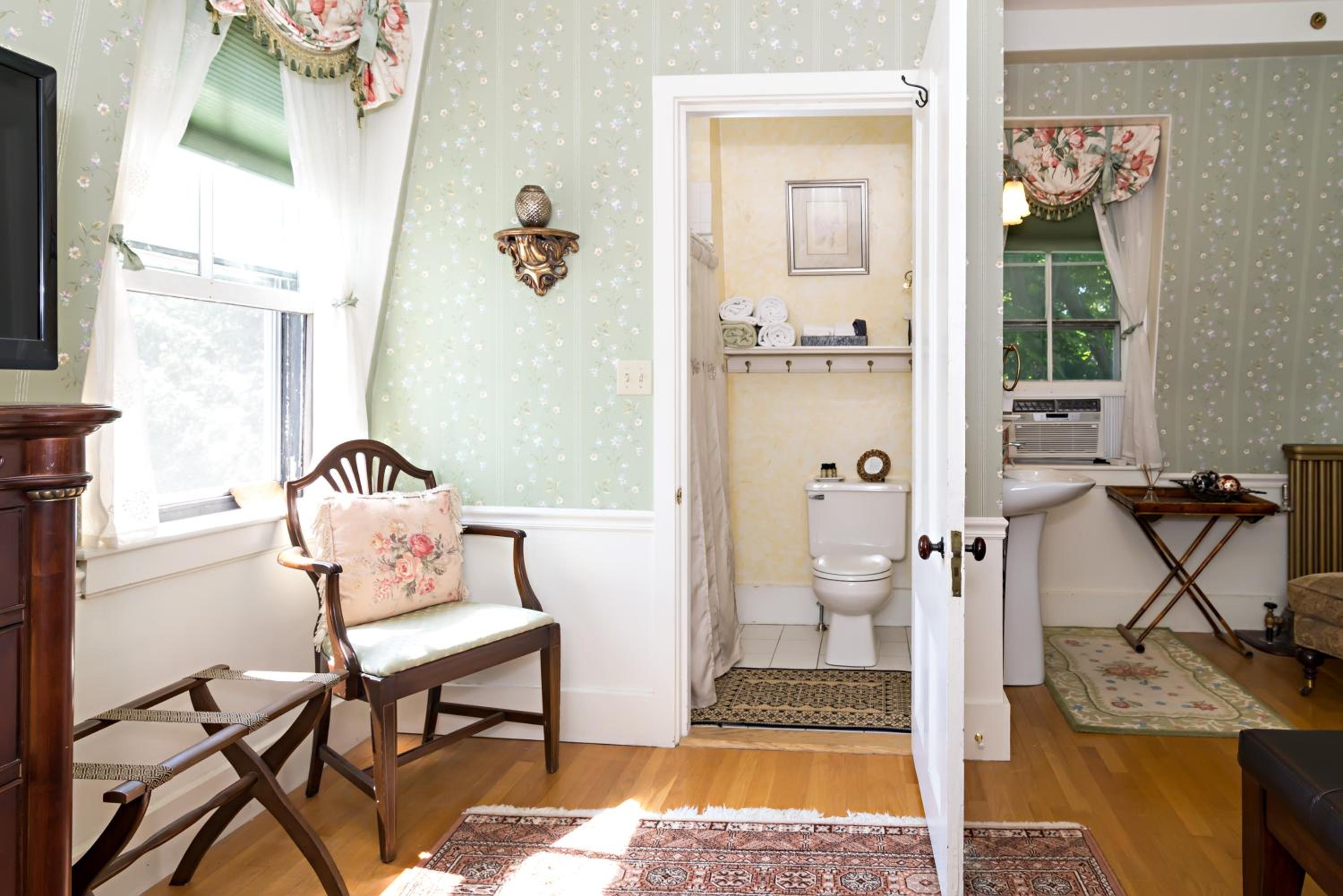 Duke Room photo 2