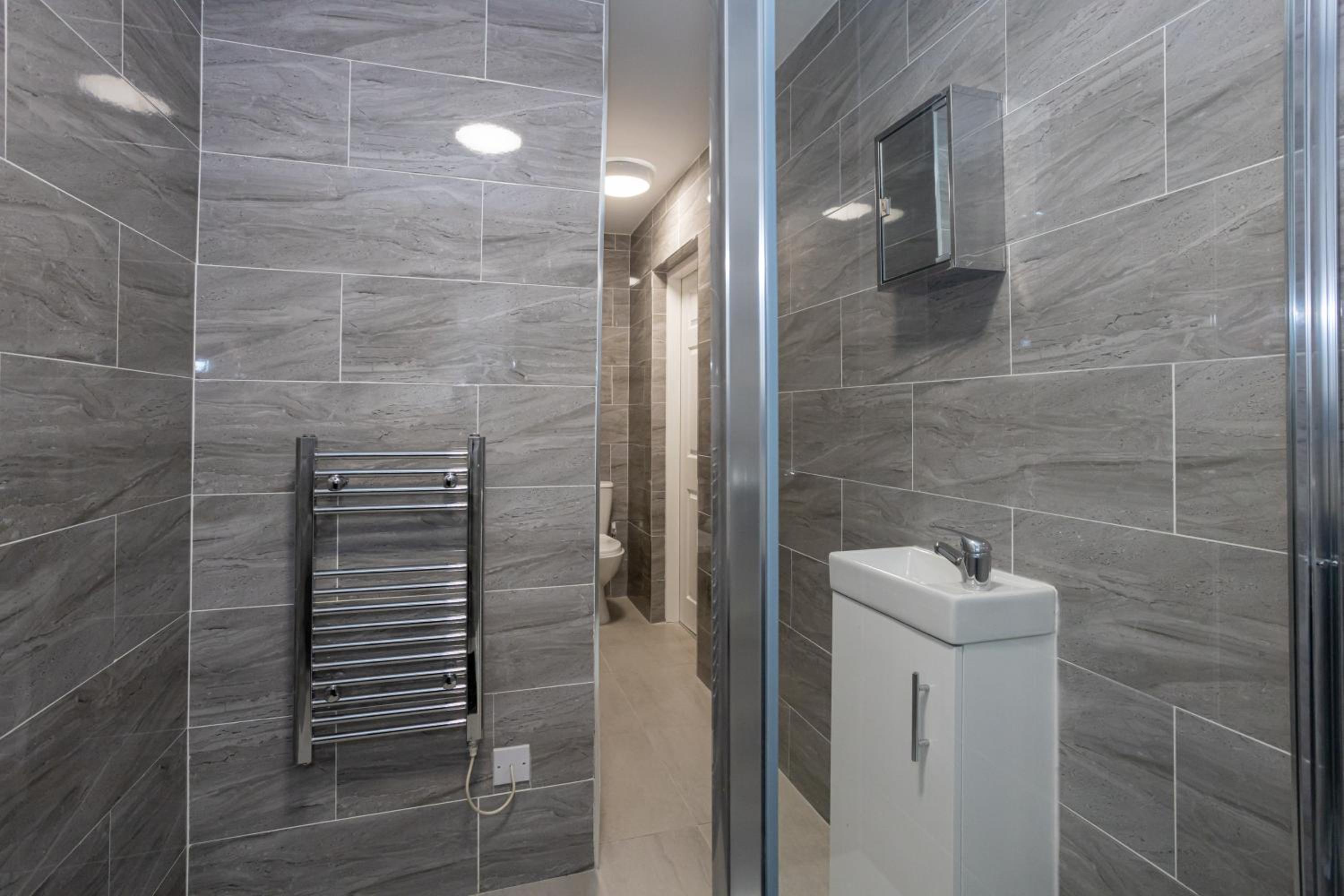 Classic Quadruple Room - Photo 7