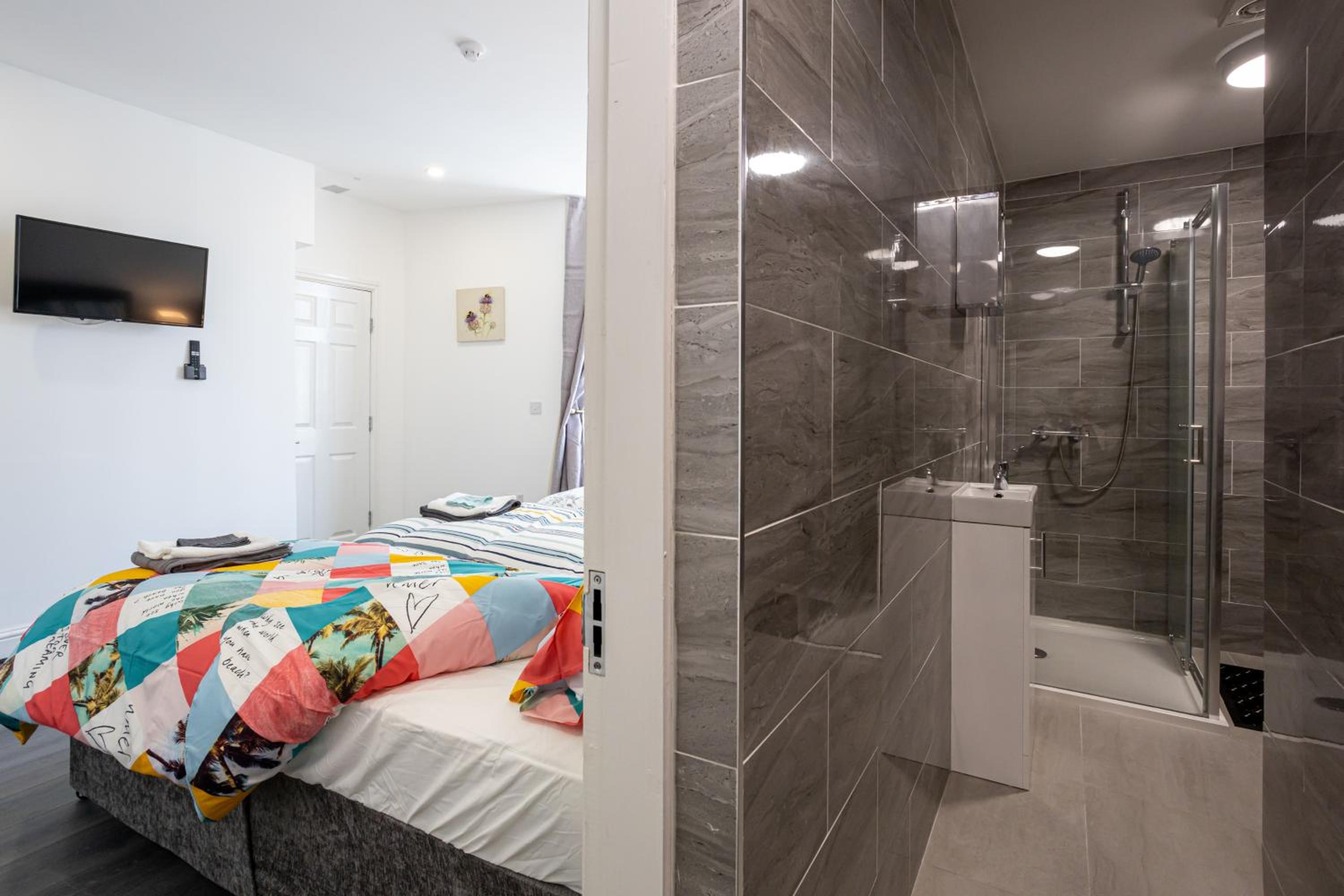 Classic Quadruple Room - Photo 2