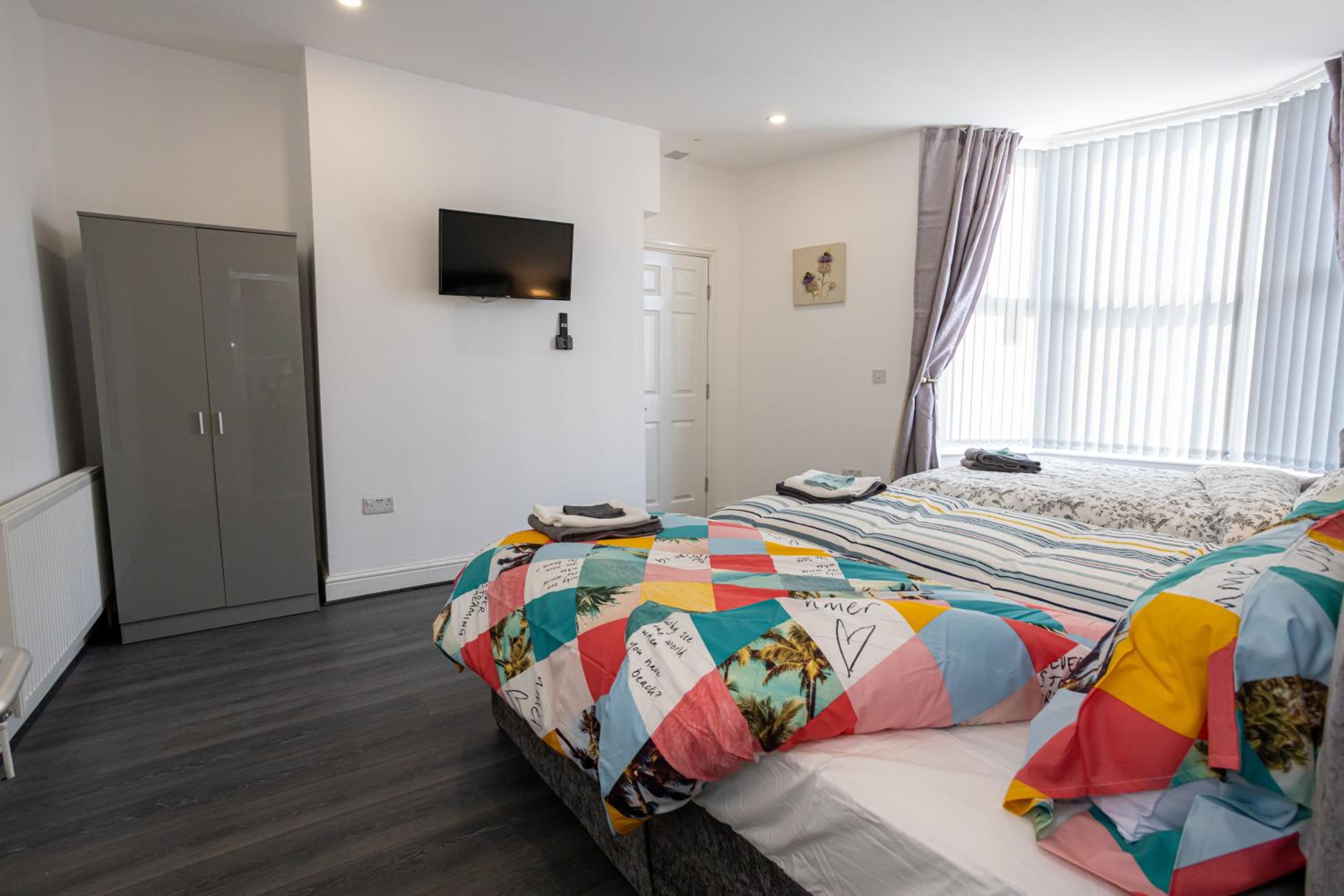 Classic Quadruple Room - Photo 1